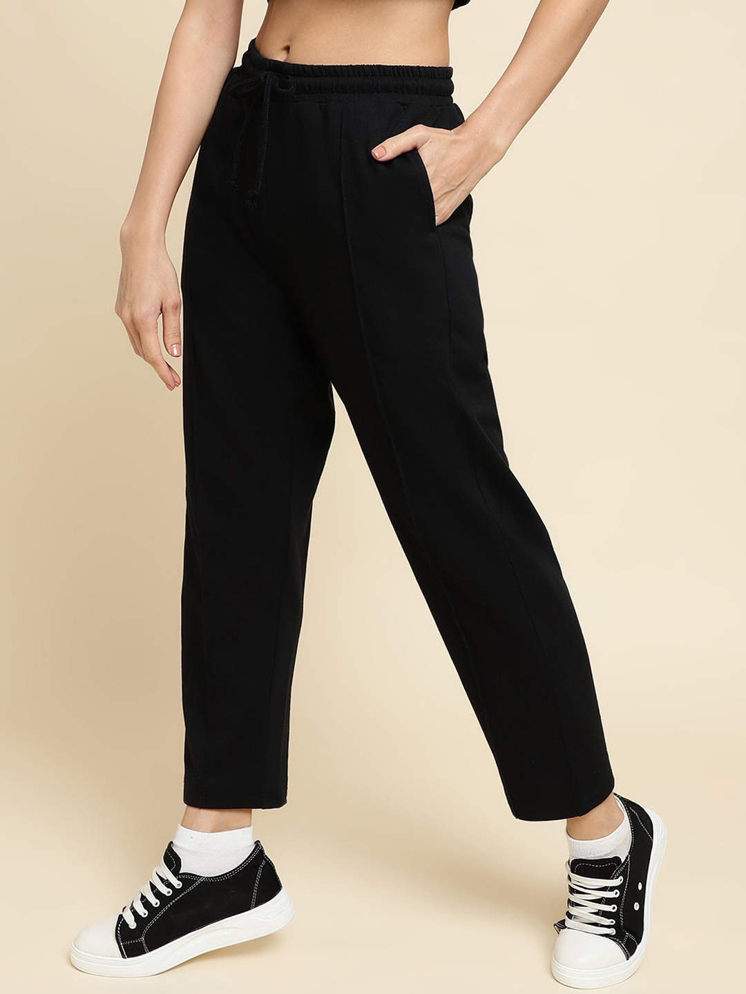 

UnaOne Women Mid-Rise Pure Cotton Track Pant, Black