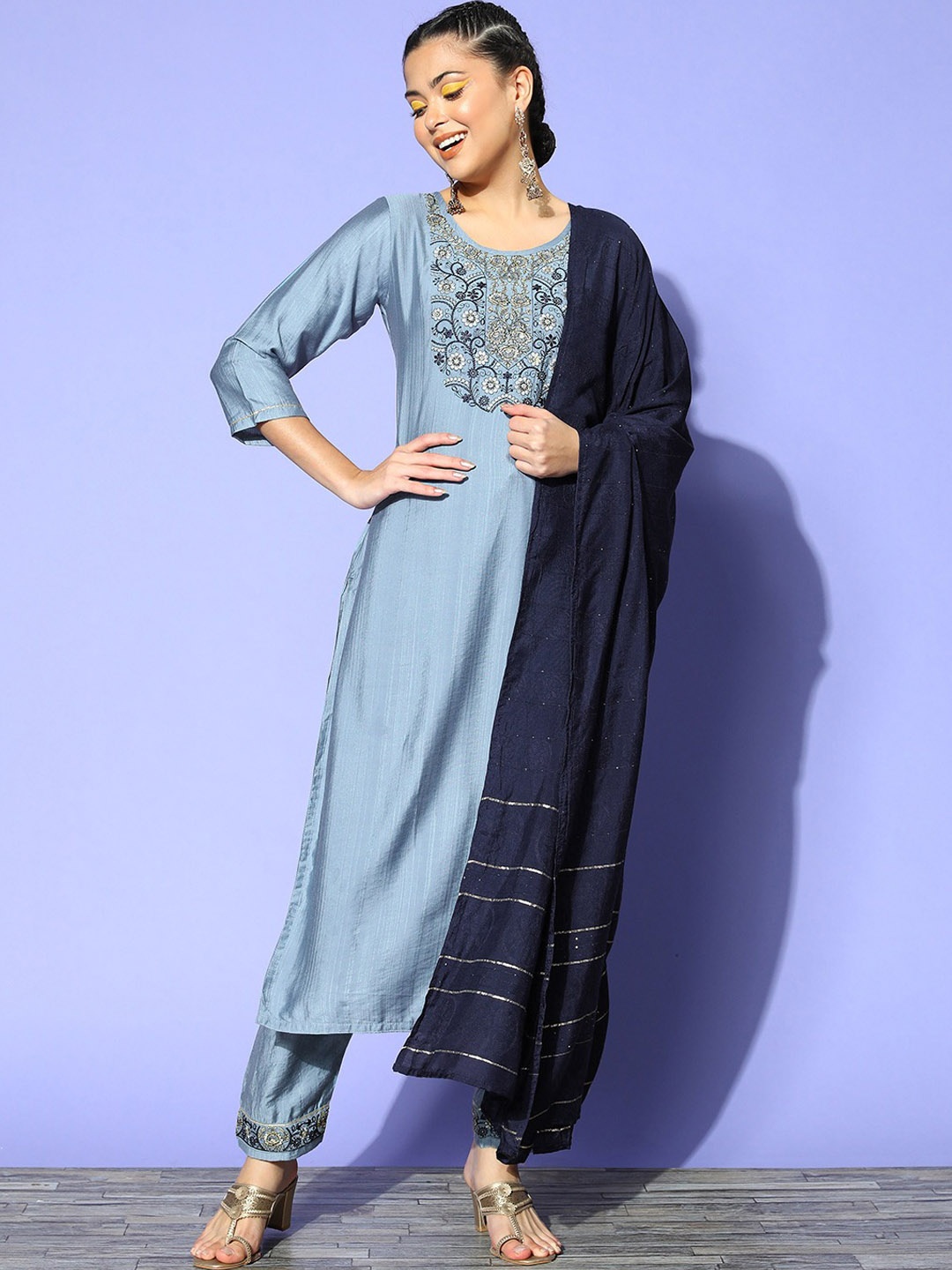 

Growdamy Floral Embroidered Kurta with Trousers & Dupatta, Grey