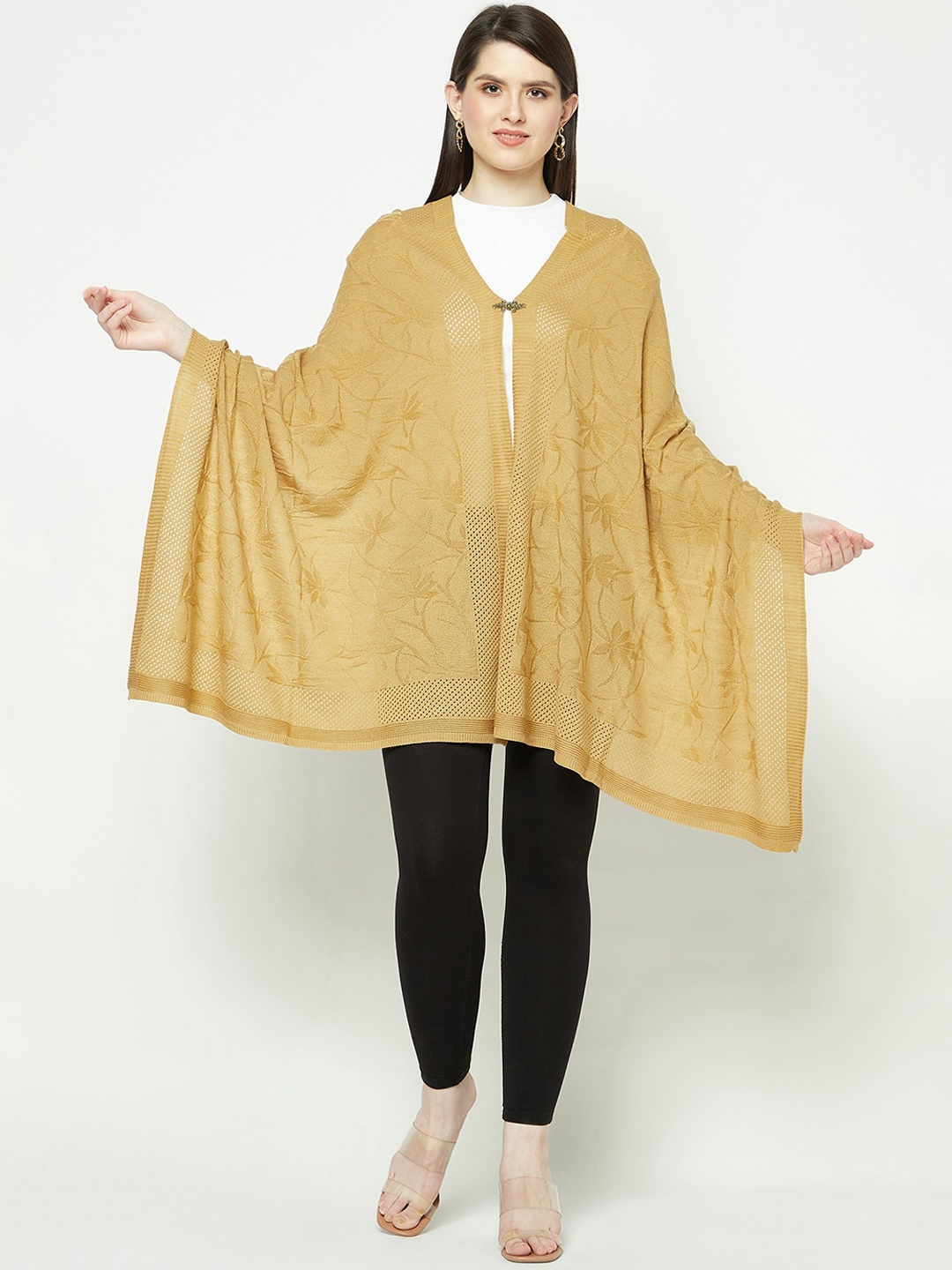 

Knitstudio Self Design Shawl, Beige