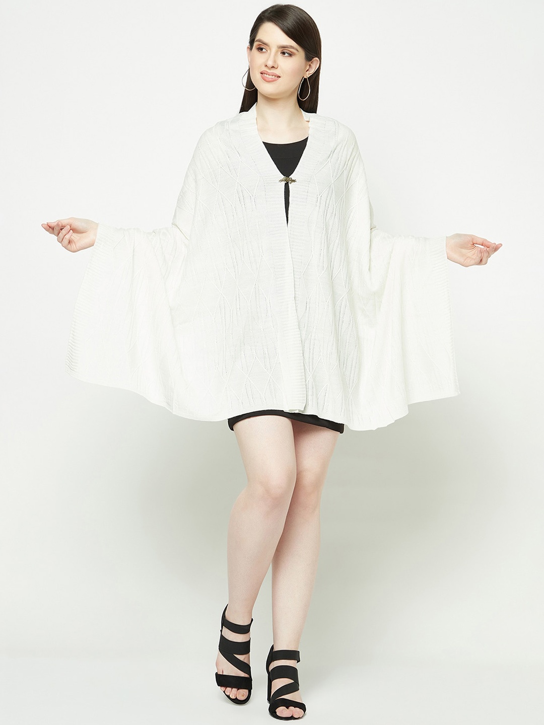 

Knitstudio Geometric Self Design Shawl, White