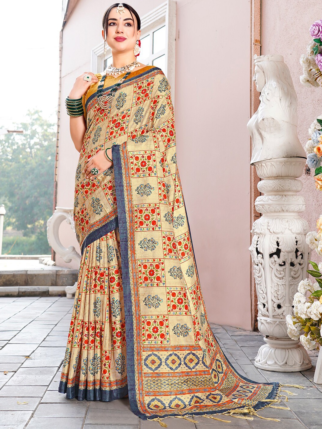 

Anouk Rustic Ethnic Motif Printed Saree, Cream