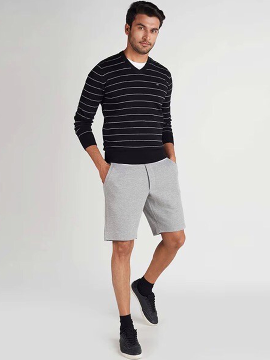 

Indian Terrain Men Mid-Rise Shorts, Grey
