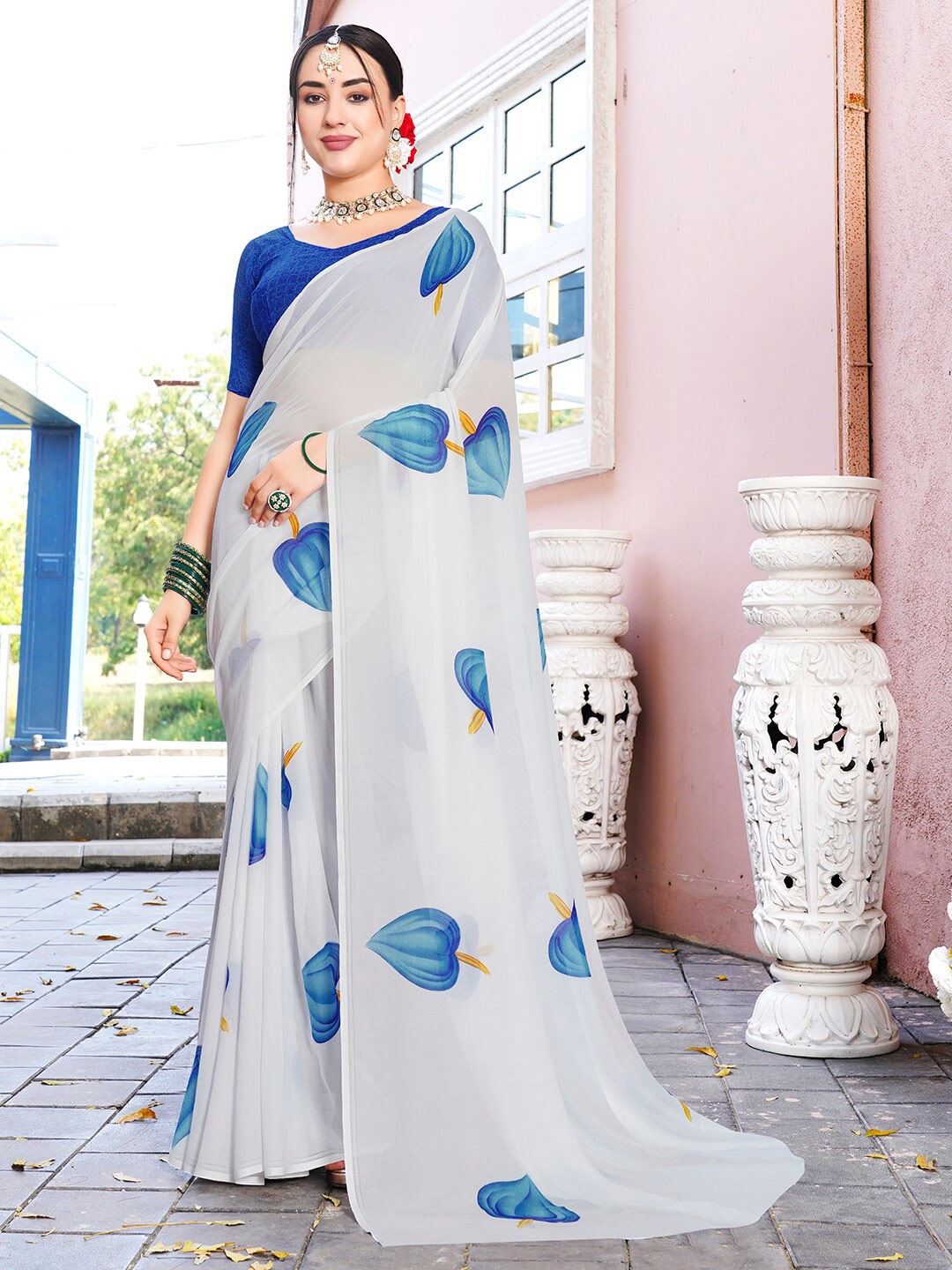 

Anouk Rustic Floral Printed Saree, White