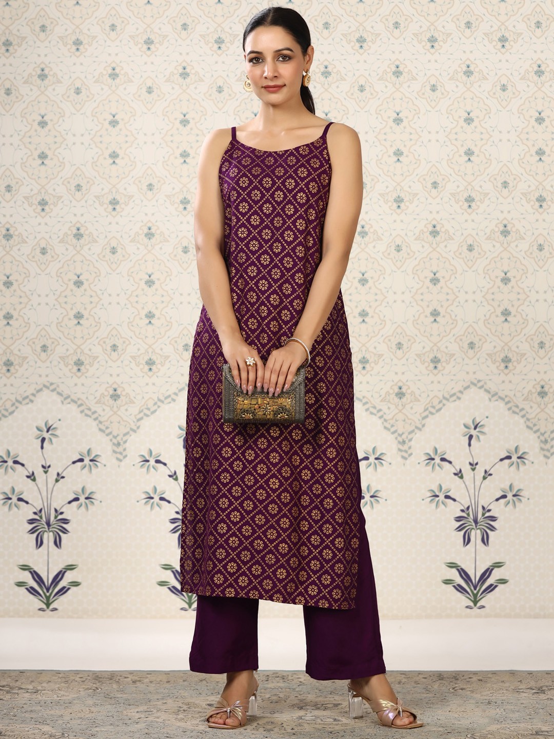 

Ode by House of Pataudi Floral Printed Shoulder Straps Regular Kurta with Trouser, Purple