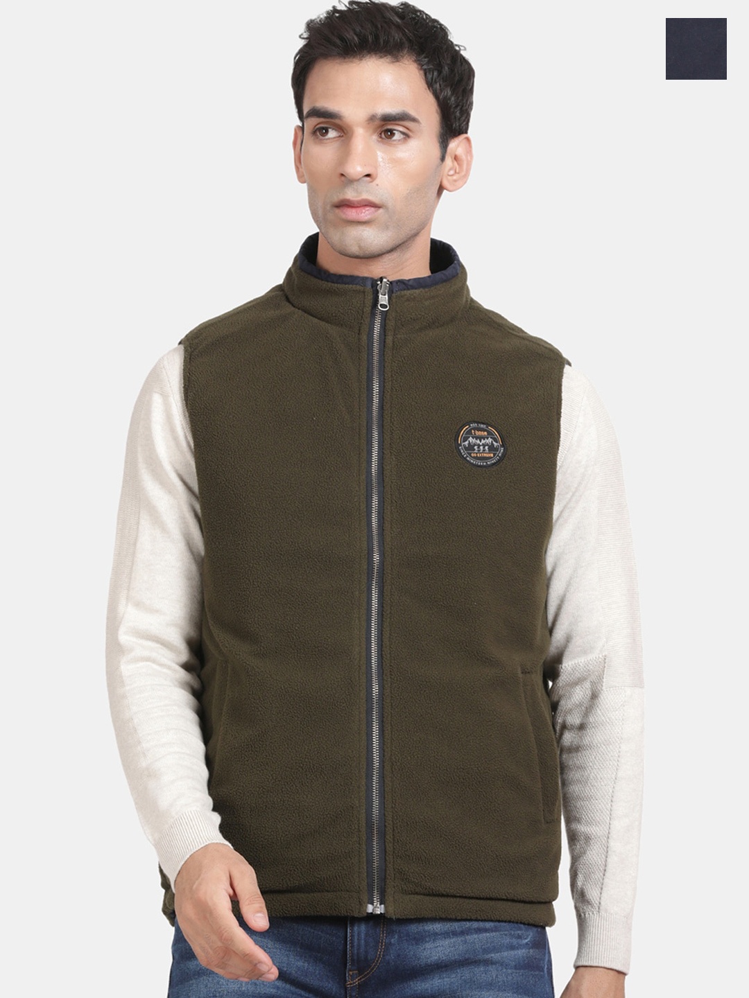 

t-base Mock Collar Sleeveless Reversible Padded Jacket, Navy blue