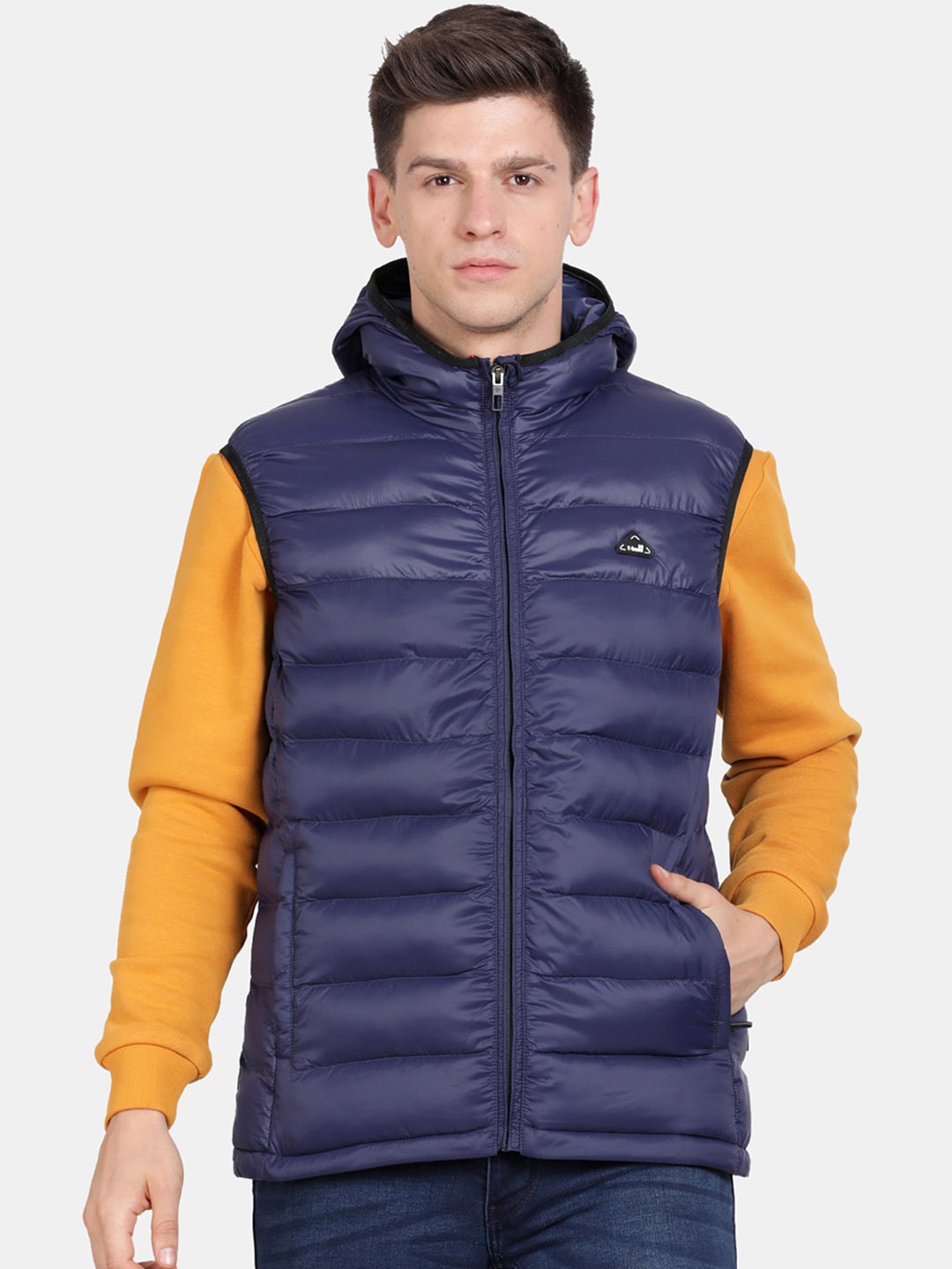 

t-base Hooded Neck Sleeveless Insulator Zip Detail Nylon Puffer Jacket, Navy blue