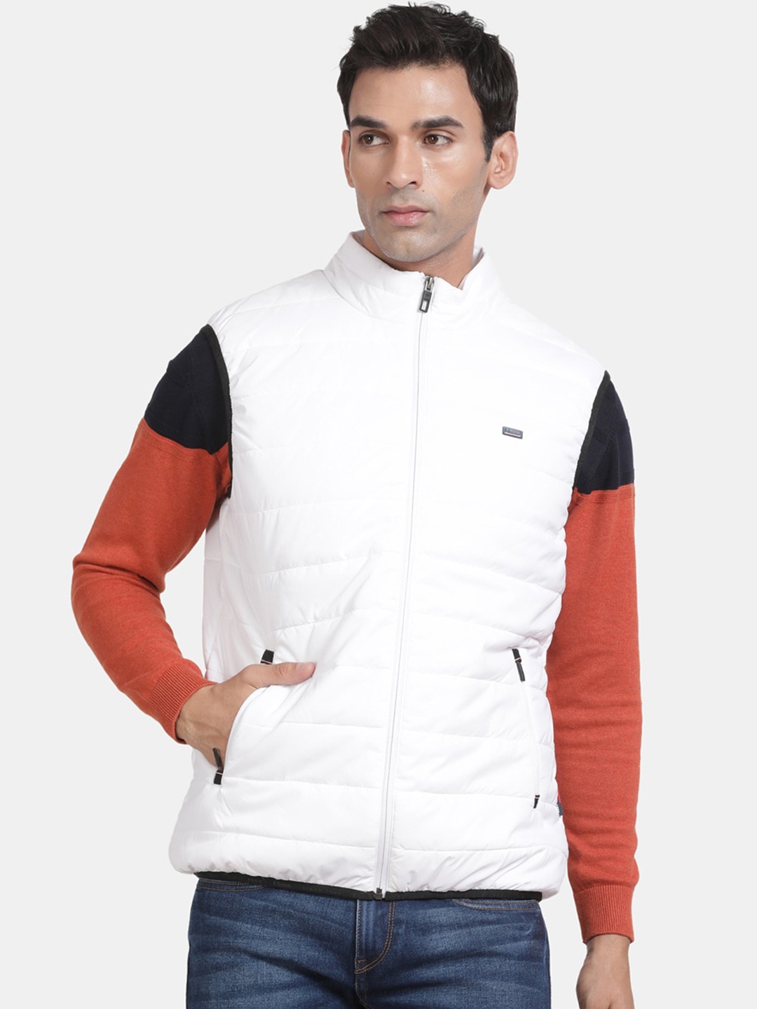 

t-base Mock Collar Sleeveless Insulator Puffer Jacket, White