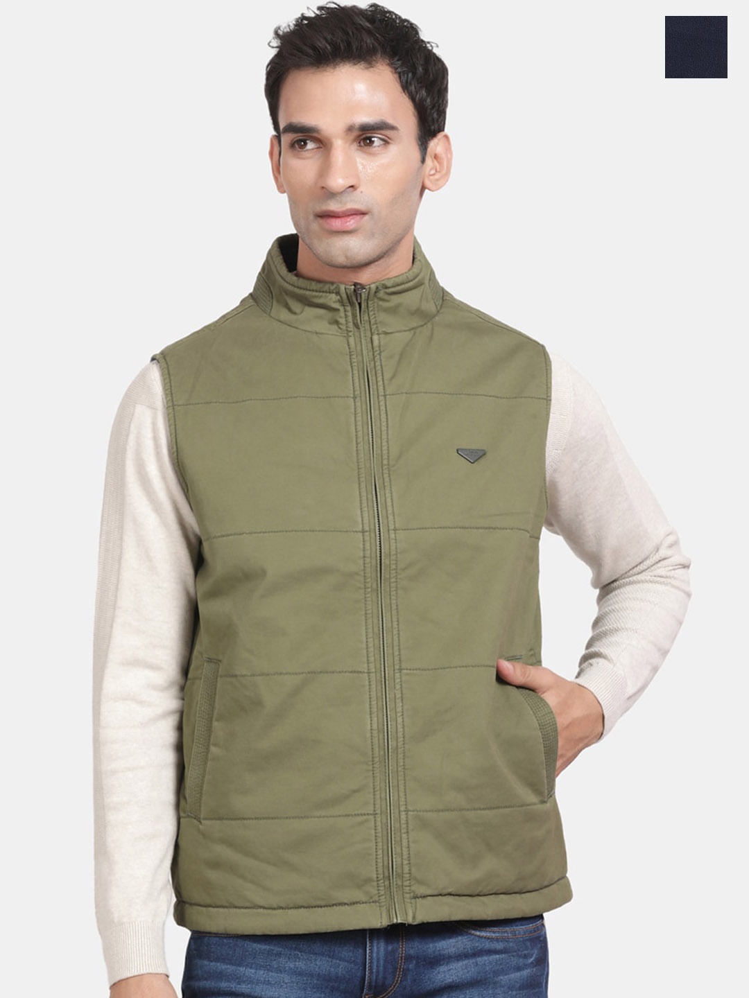 

t-base Mock Collar Sleeveless Reversible Padded Jacket, Olive