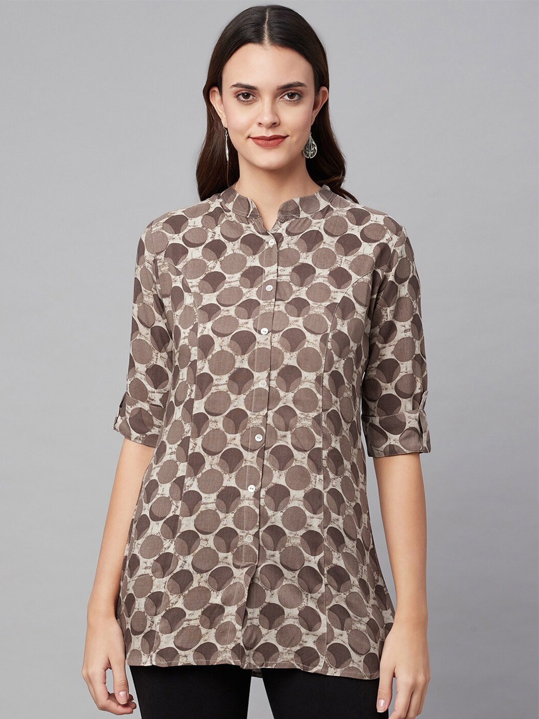 

KALINI Geometric Printed Mandarin Collar Roll Up Sleeves Shirt Style Top, Brown