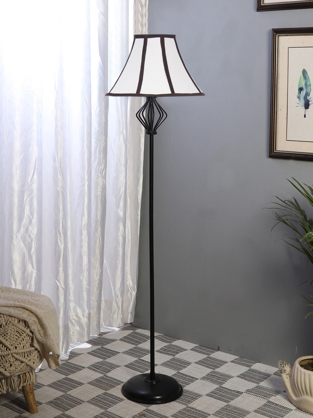 

Devansh Black & White Cotton Iron Floor Lamp