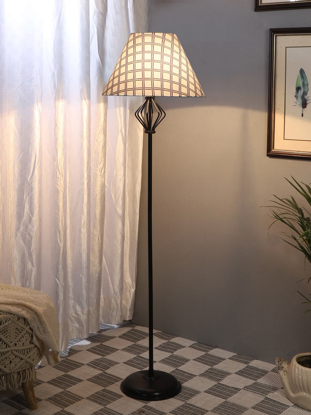 

Devansh White & Black Printed Conical Floor Lamps