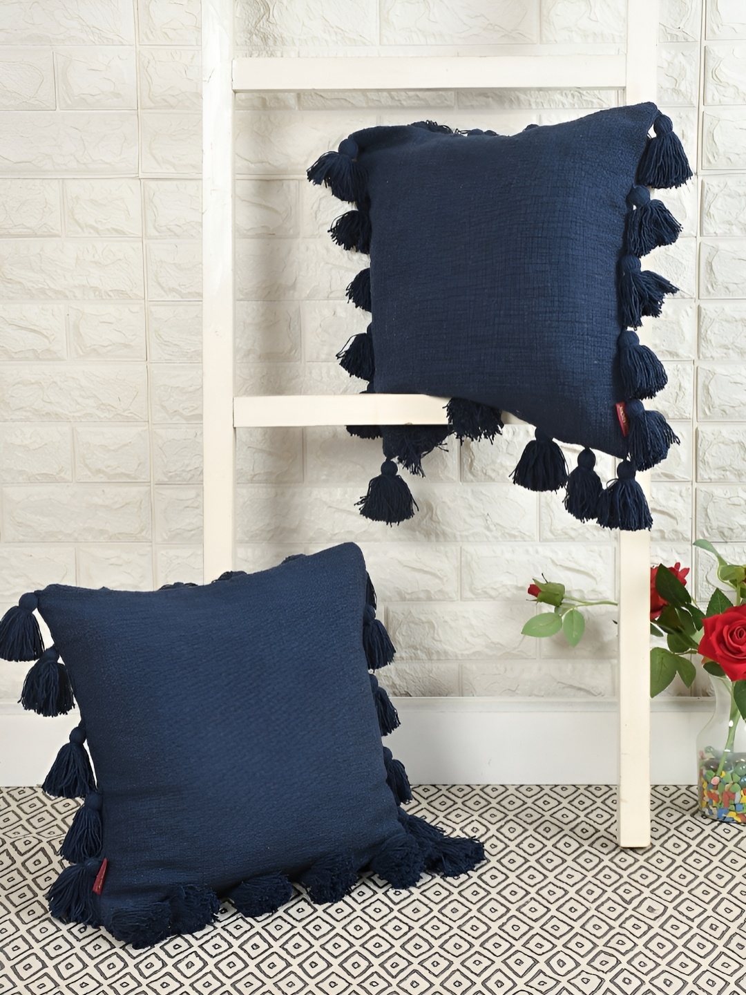 

HOMADORN Navy Blue 2 Pieces Cotton Square Cushion Covers with Tassels