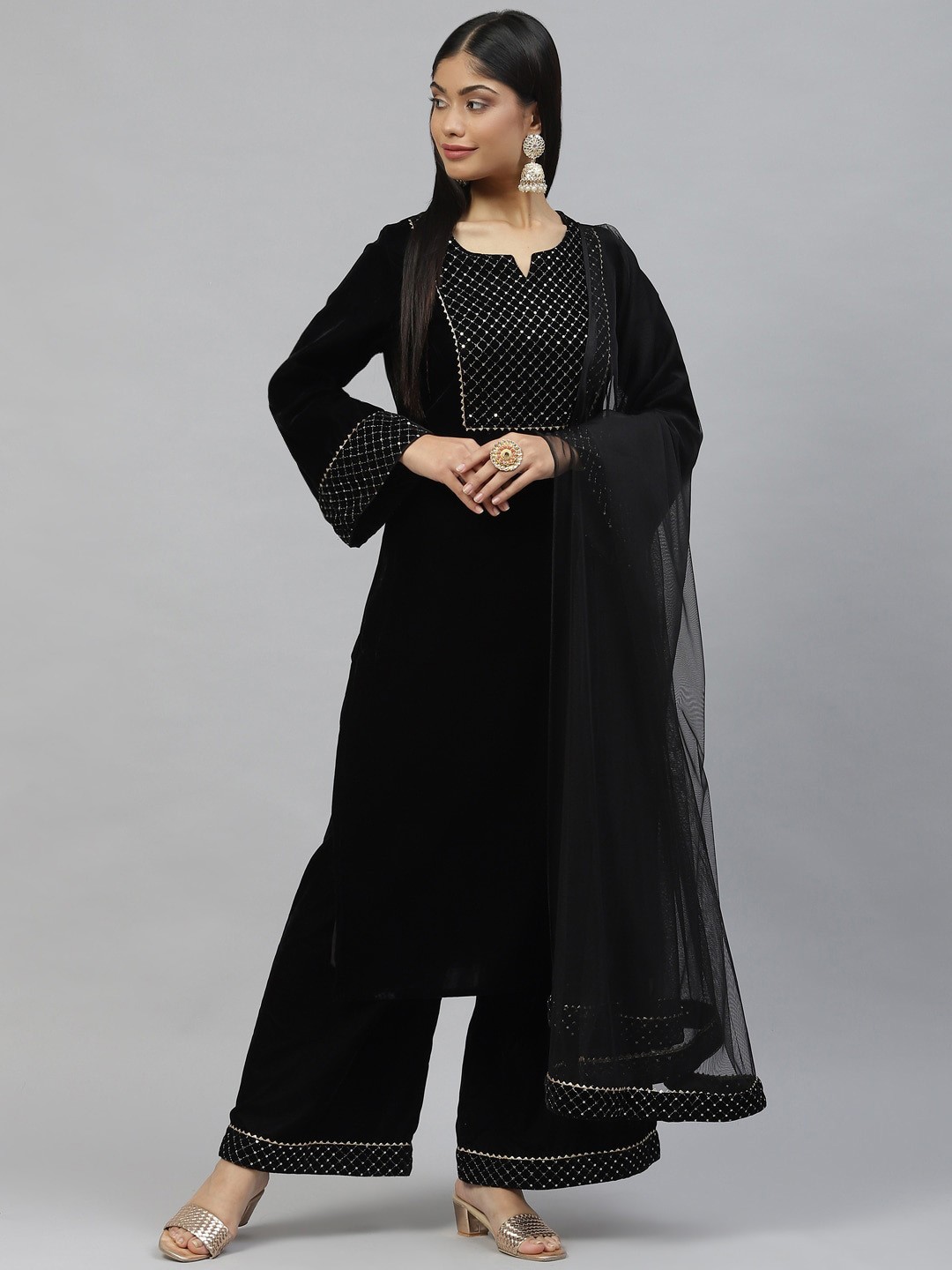 

KALINI Yoke Designed Regular Sequinned Velvet Kurta with Palazzos & Dupatta, Black
