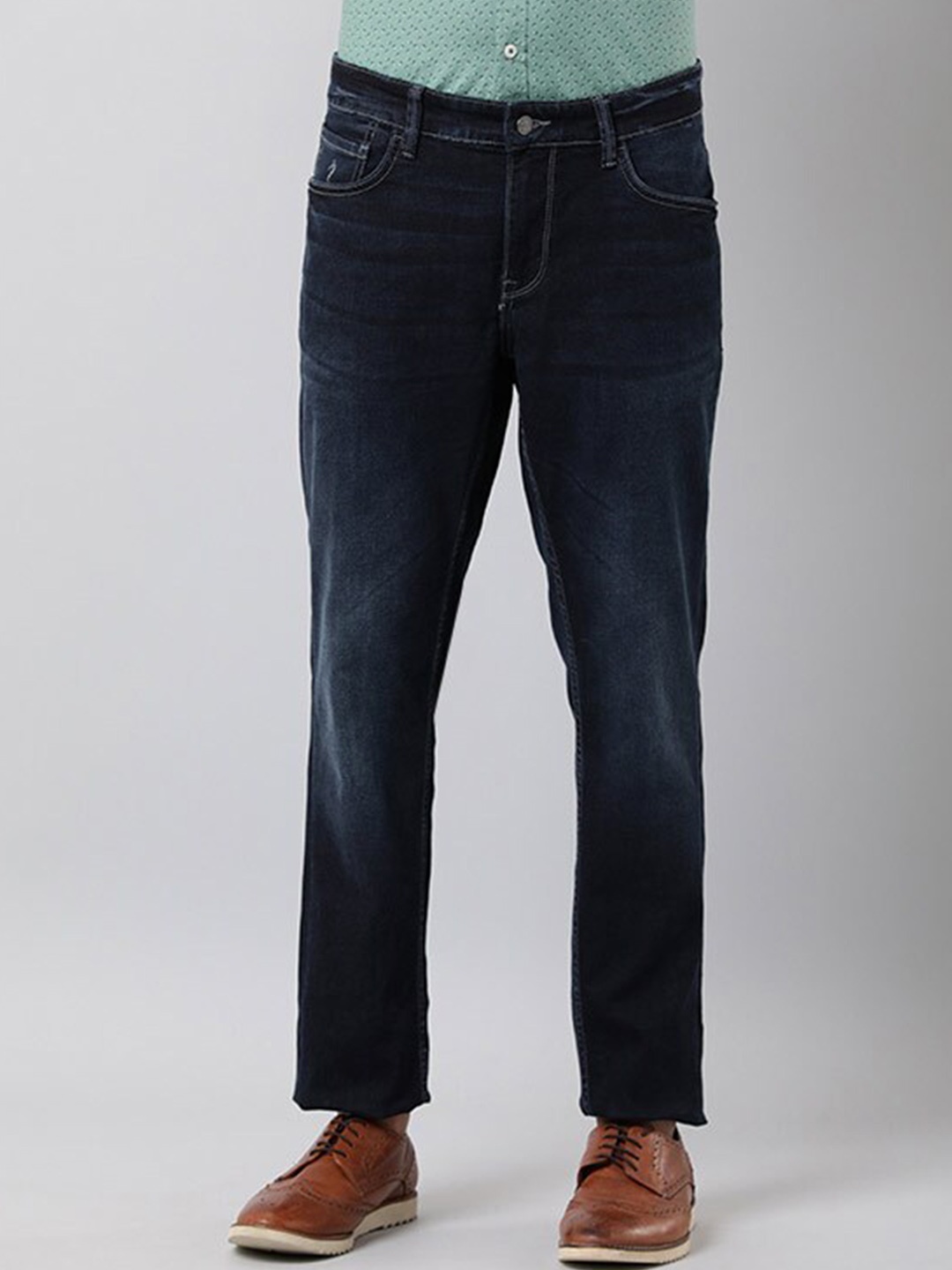 

Indian Terrain Men Light Fade Brooklyn Stretchable Jeans, Black