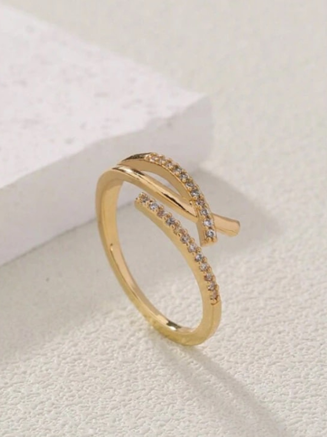 

VIEN Gold-Plated CZ-Studded Finger Rings