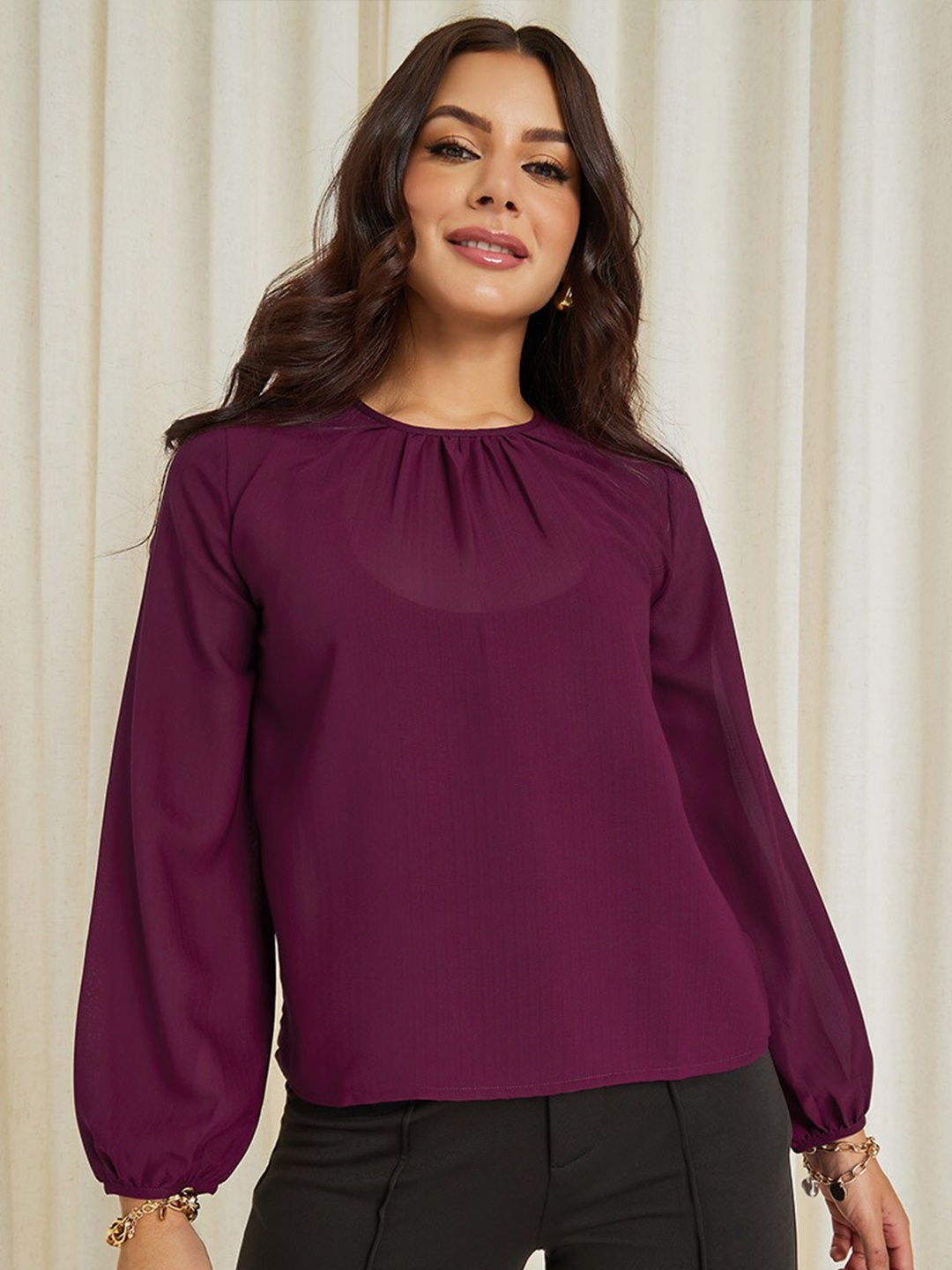 

Styli Round Neck Puff Sleeves Top, Burgundy