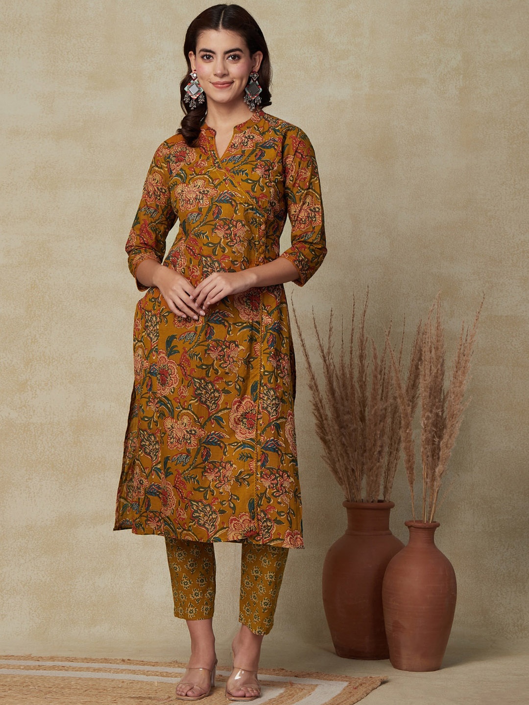 

FASHOR Floral Printed Mandarin Collar Angrakha Cotton Straight Kurta with Trousers, Mustard
