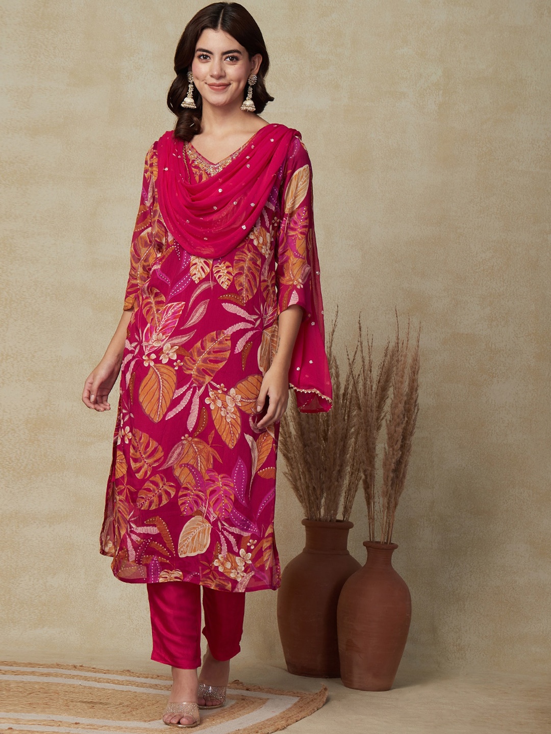 

FASHOR Floral Printed Beads And Stones Kurta With Trousers & Dupatta, Pink