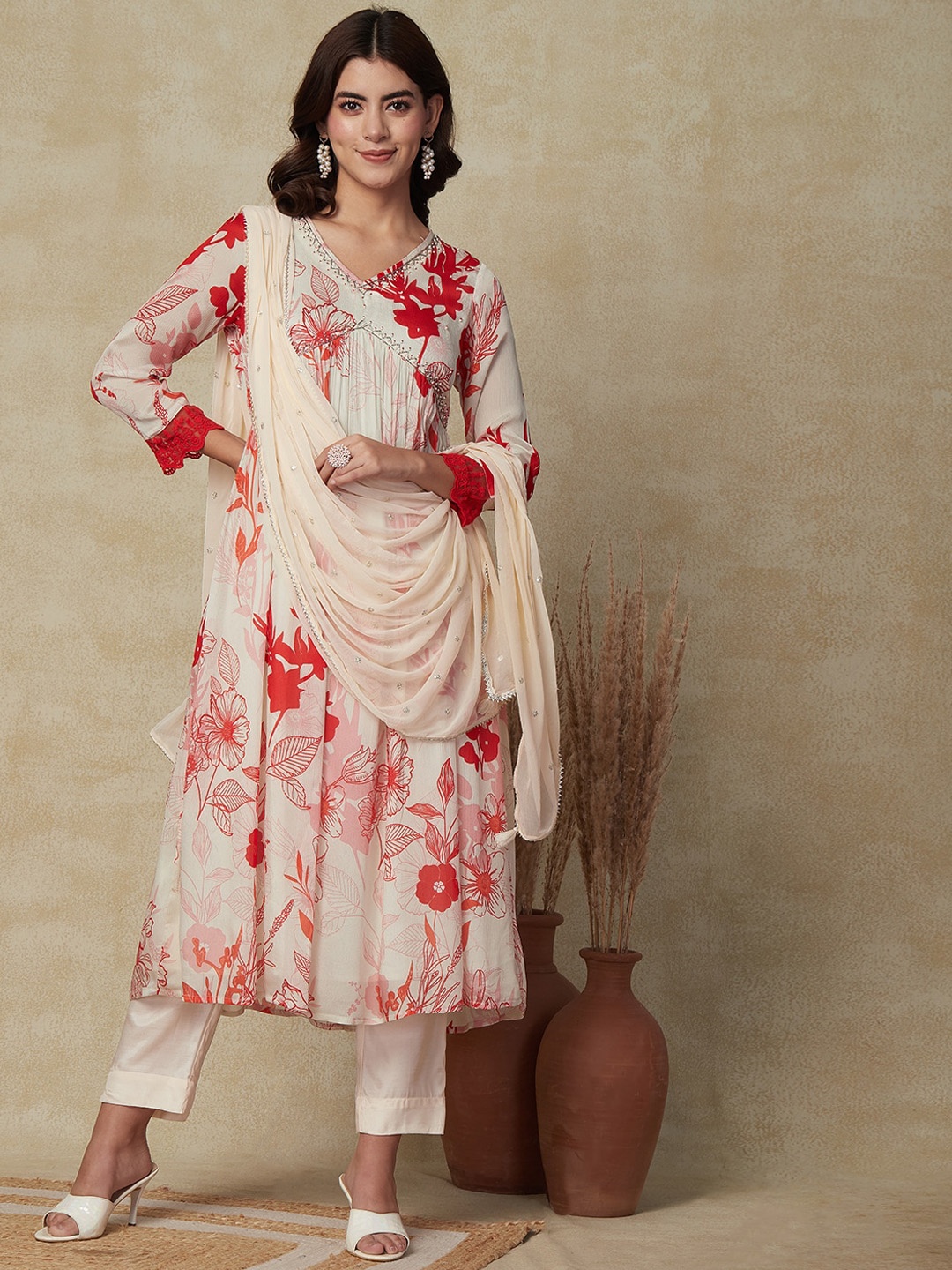

FASHOR Floral Printed Pleated Beads And Stones Kurta With Trousers & Dupatta, Off white