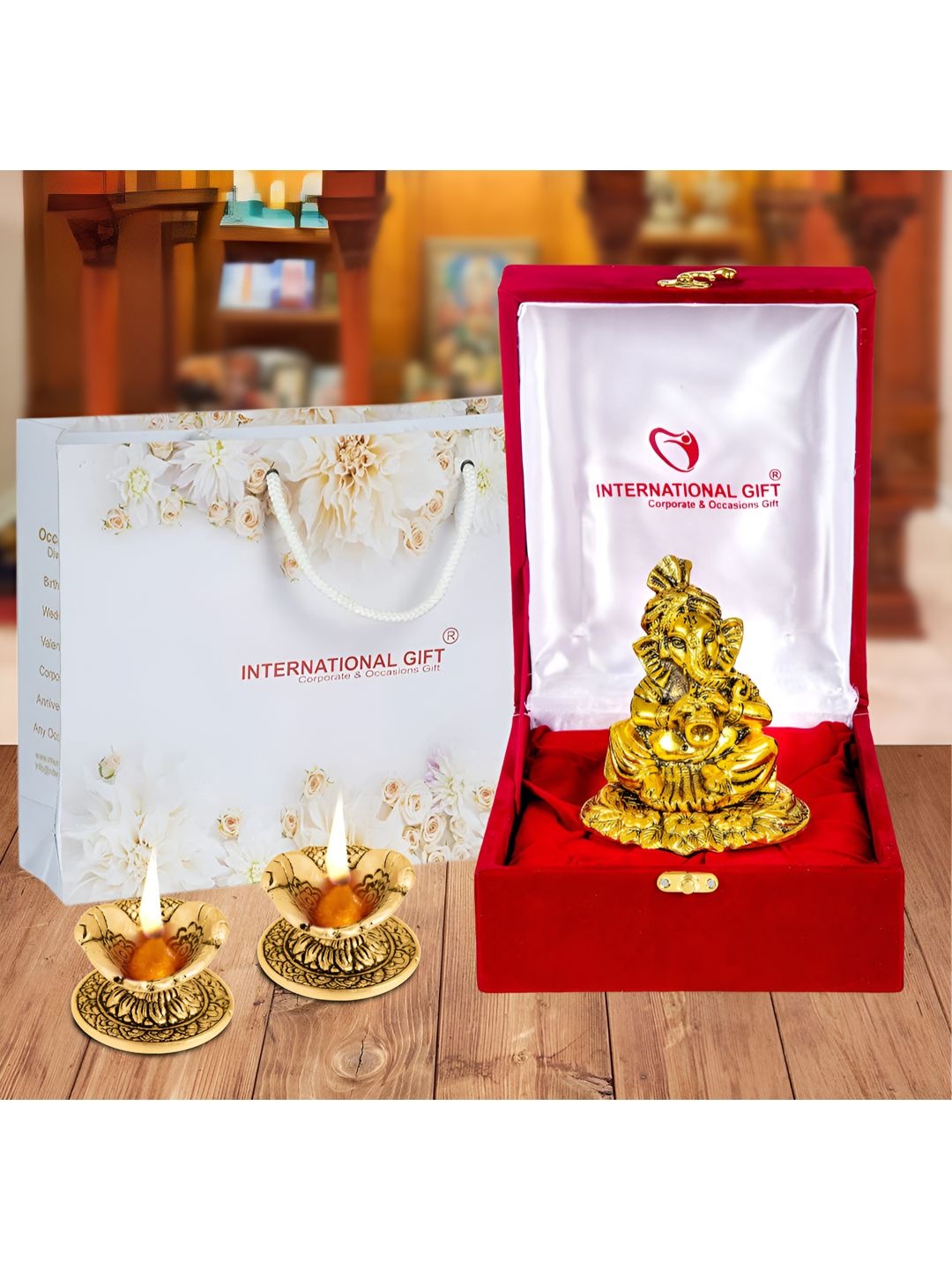 

INTERNATIONAL GIFT Gold Toned Ganesh Idol With Shehanais With Beautiful Gift Box