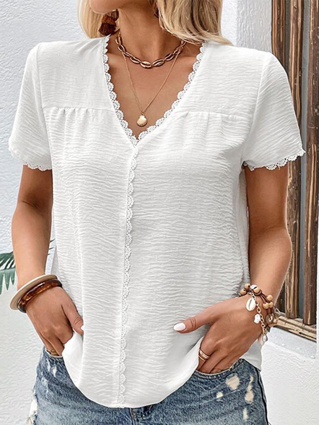 

StyleCast White Self Design V-Neck Short Sleeves Top