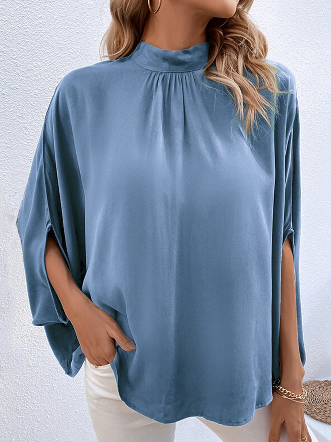 

StyleCast Blue Halter Neck Extended Sleeves Top