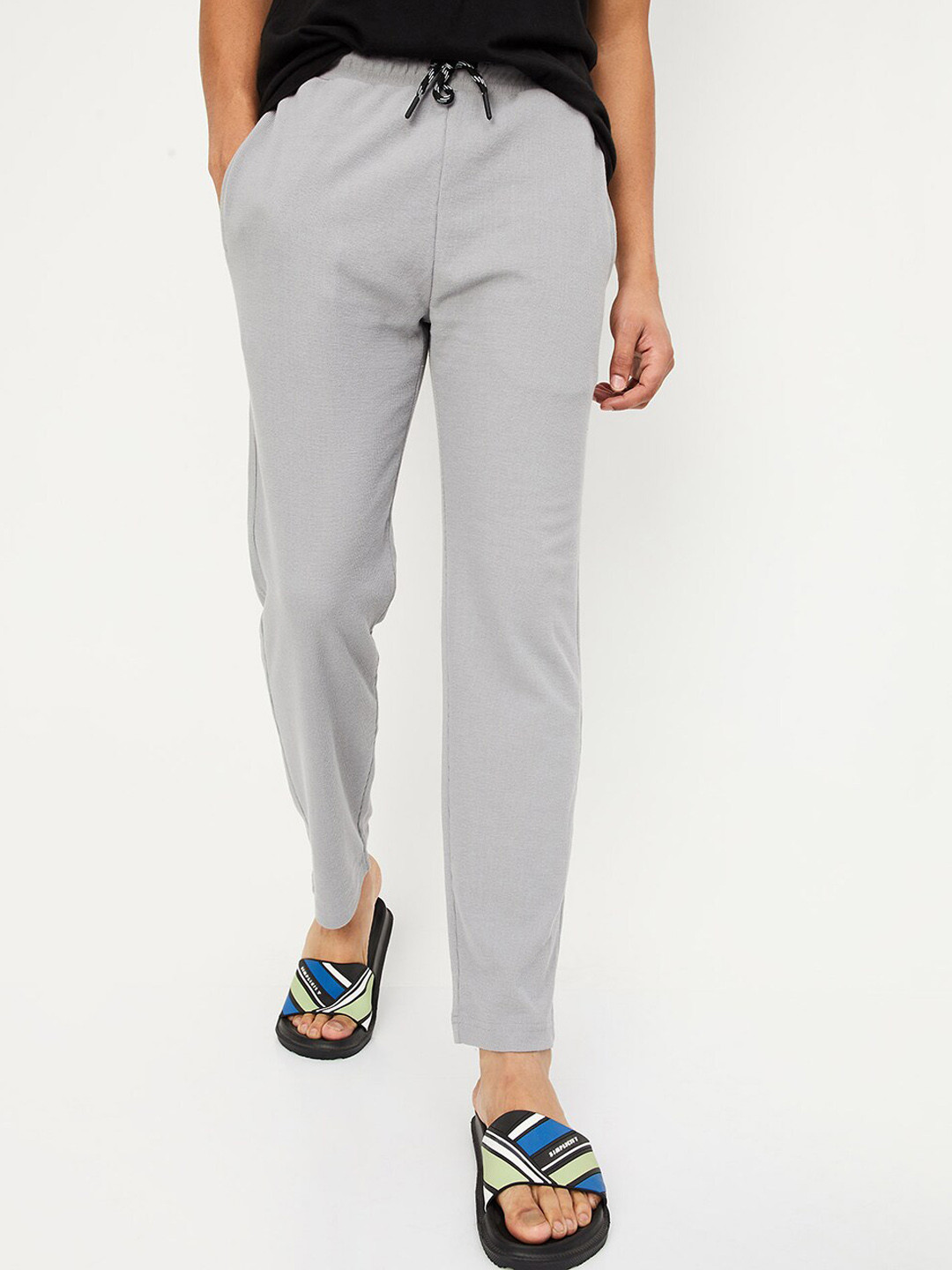 

max Men Mid Rise Lounge Pants, Grey