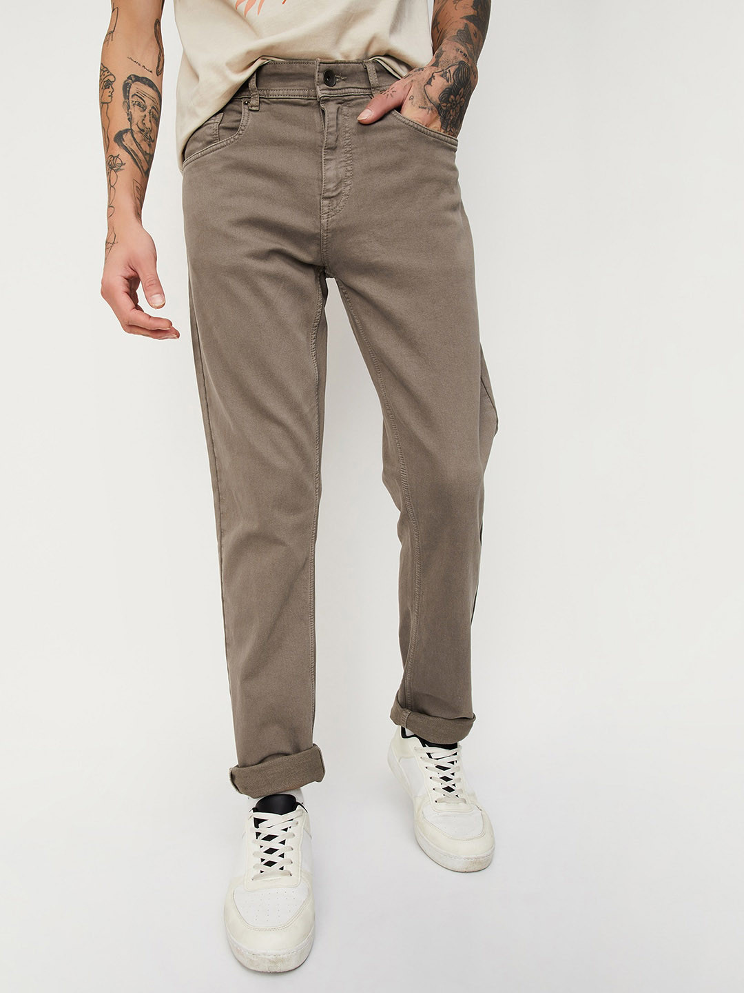 

max Men Regular Fit Mid-Rise Cotton Jeans, Brown