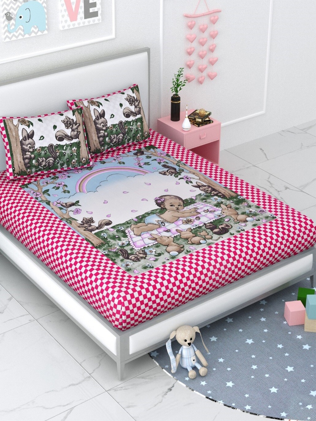 

Qfab Pink& White Ethnic Motifs Cotton 144 TC King Bedsheet with 2 Pillow Covers
