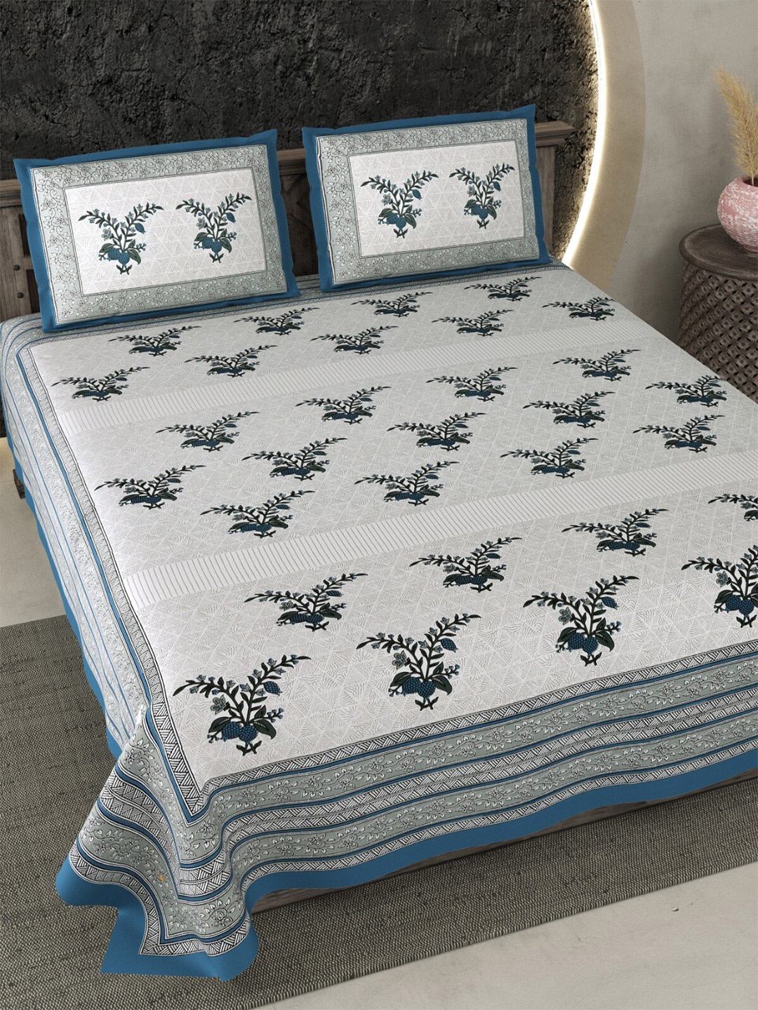 

Qfab Blue Floral Cotton 144 TC King Bedsheet with 2 Pillow Covers
