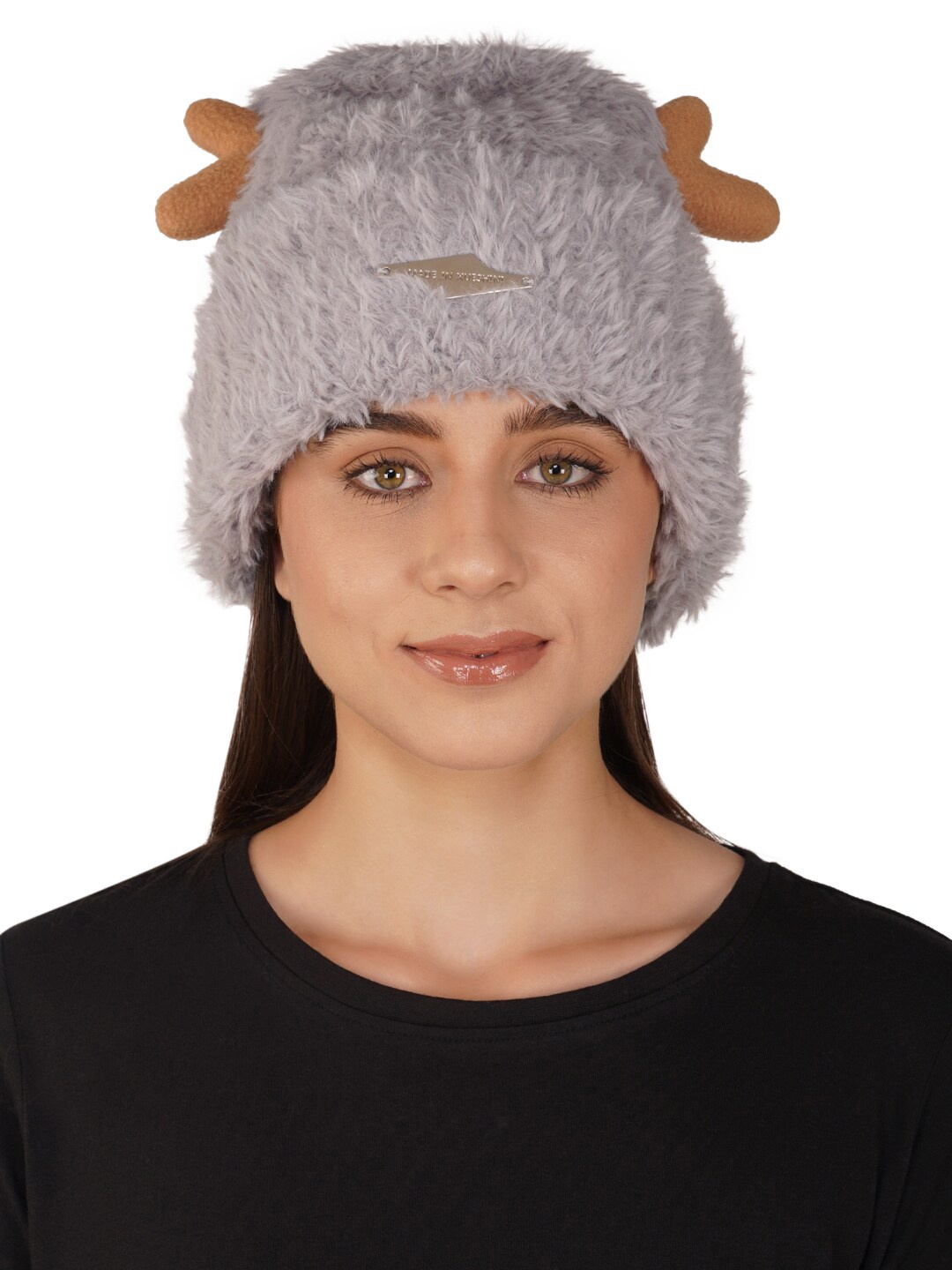 

iSWEVEN Women Self Design Woollen Beanie, Grey