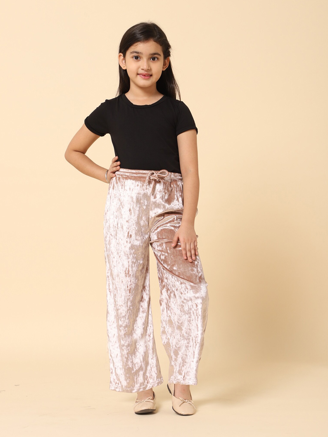 

PICCOLO Girls Round Neck Tshirt With Straight Trousers, Black