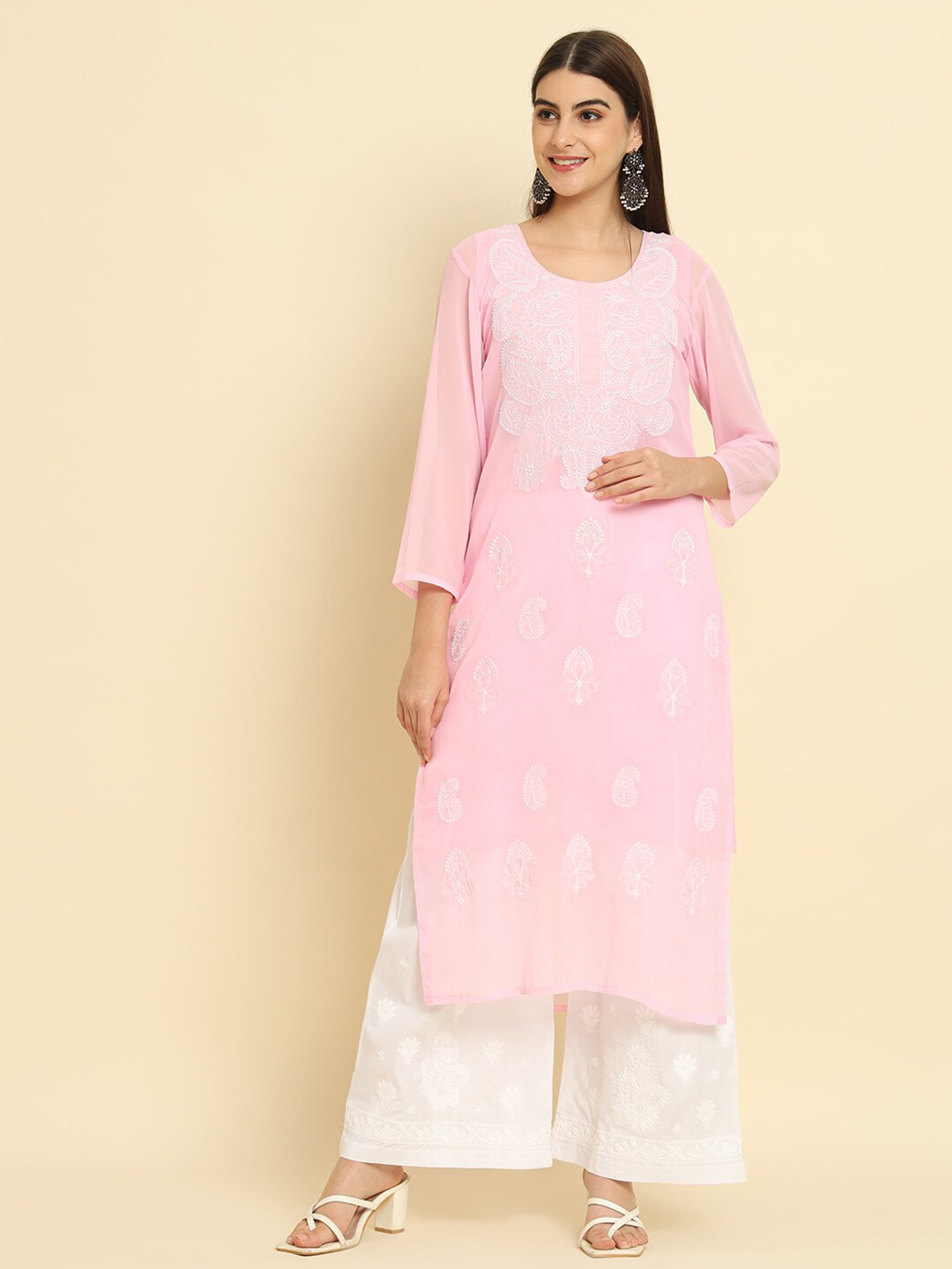 

Rudraaksha Creations Ethnic Motifs Embroidered Chikankari Kurta, Pink