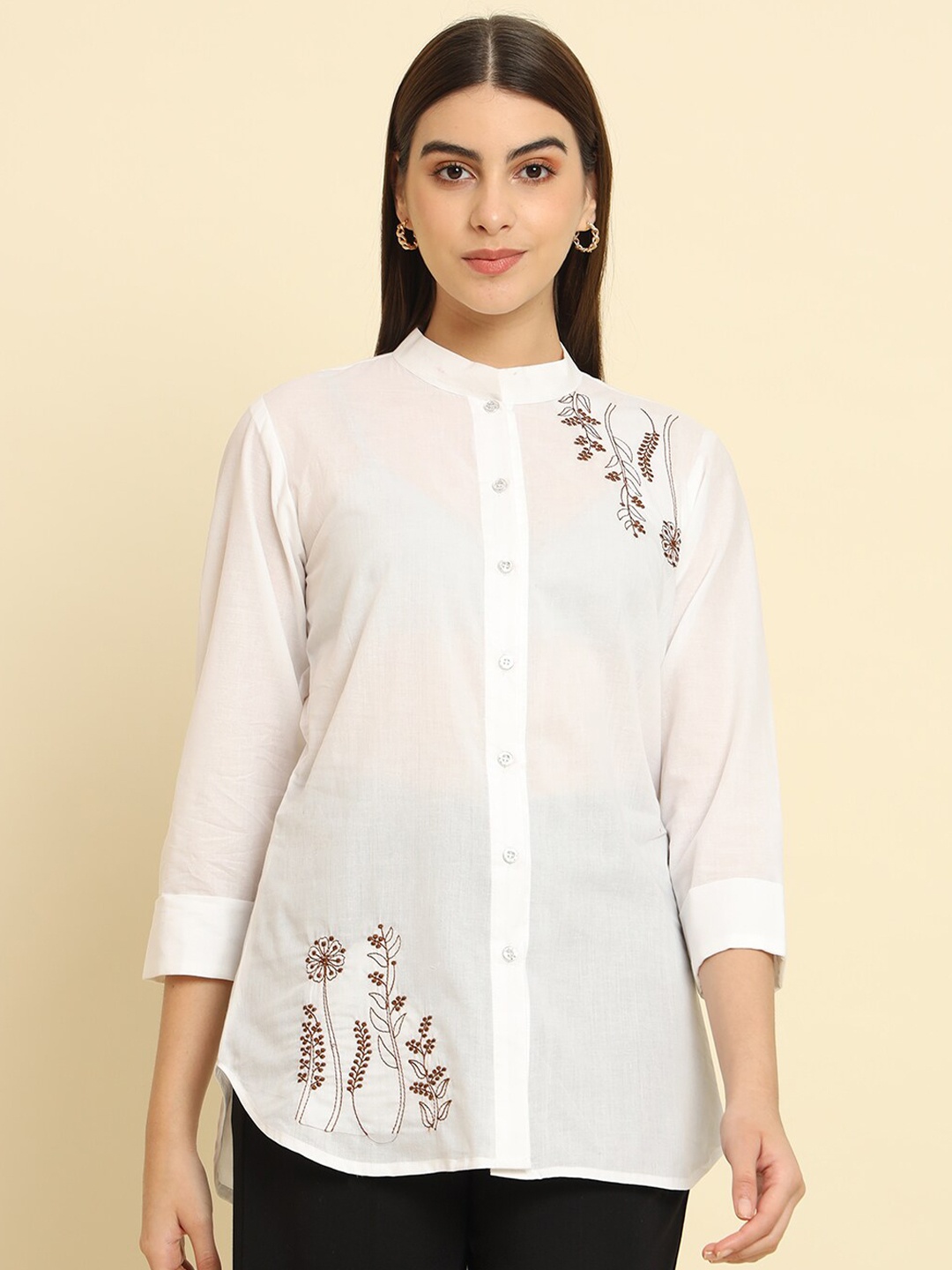 

Rudraaksha Creations Floral Embroidered Mandarin Collar Cotton Tunic, White