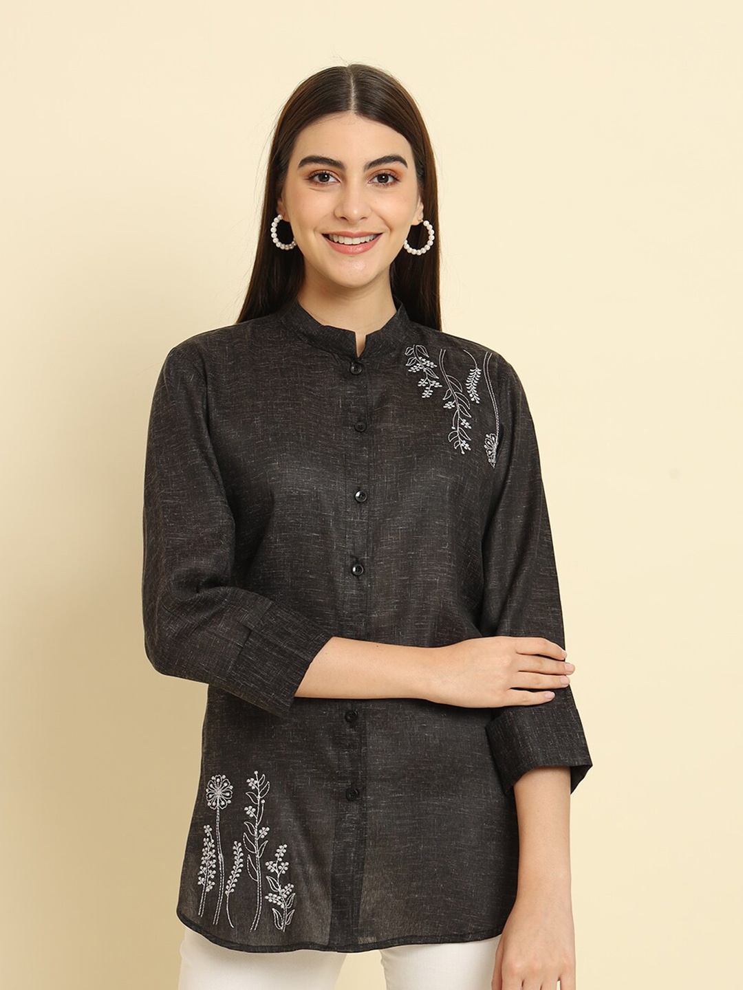 

Rudraaksha Creations Mandarin Collar Embroidered Detail Cotton Tunic, Black