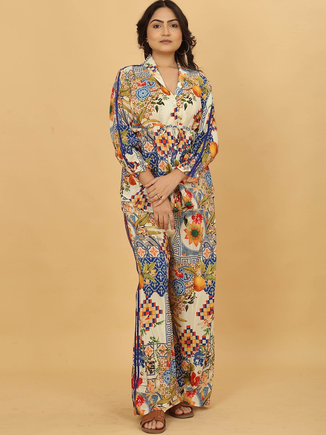 

POSHAAK BY RADHEE MANGUKIYA Floral Printed Shawl Collar Shirt With Trouser, Blue