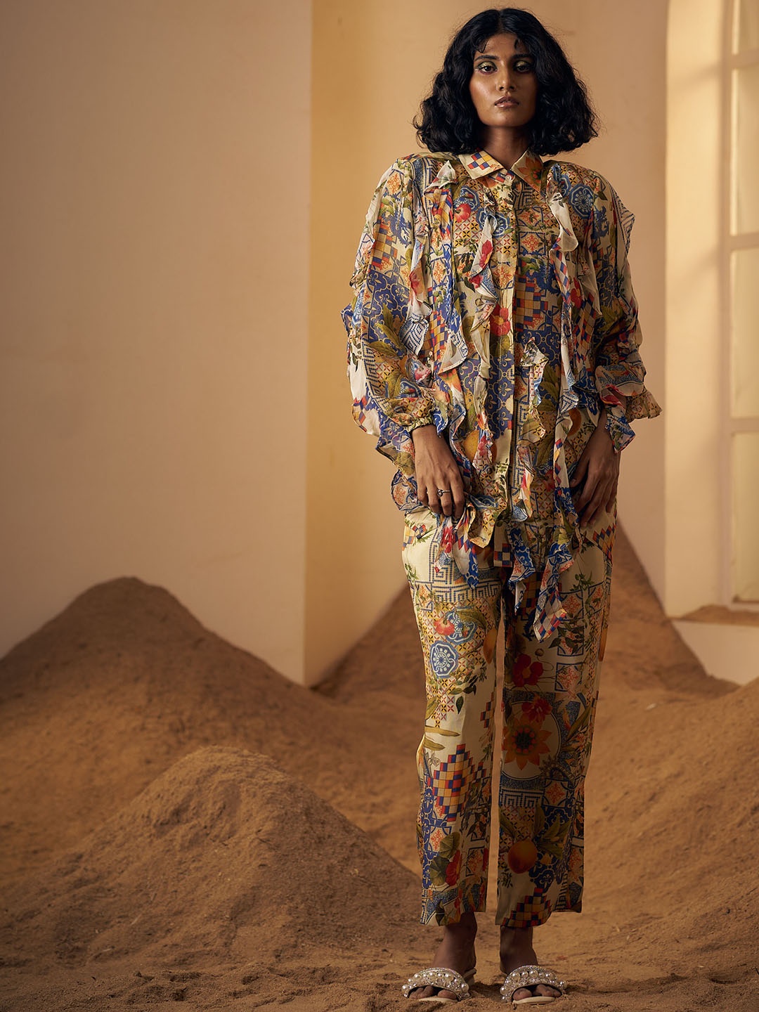 

POSHAAK BY RADHEE MANGUKIYA Floral Printed Ruffled Shirt With Trousers, Off white