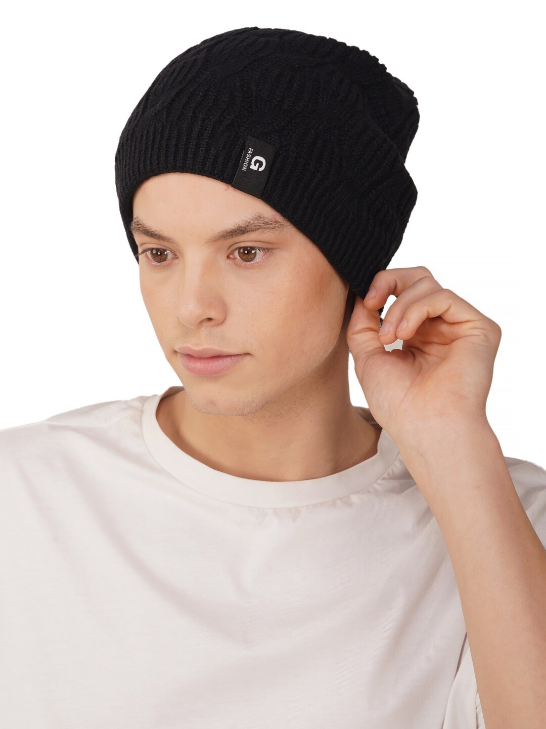 

iSWEVEN Unisex Self Design Woollen Beanie, Black