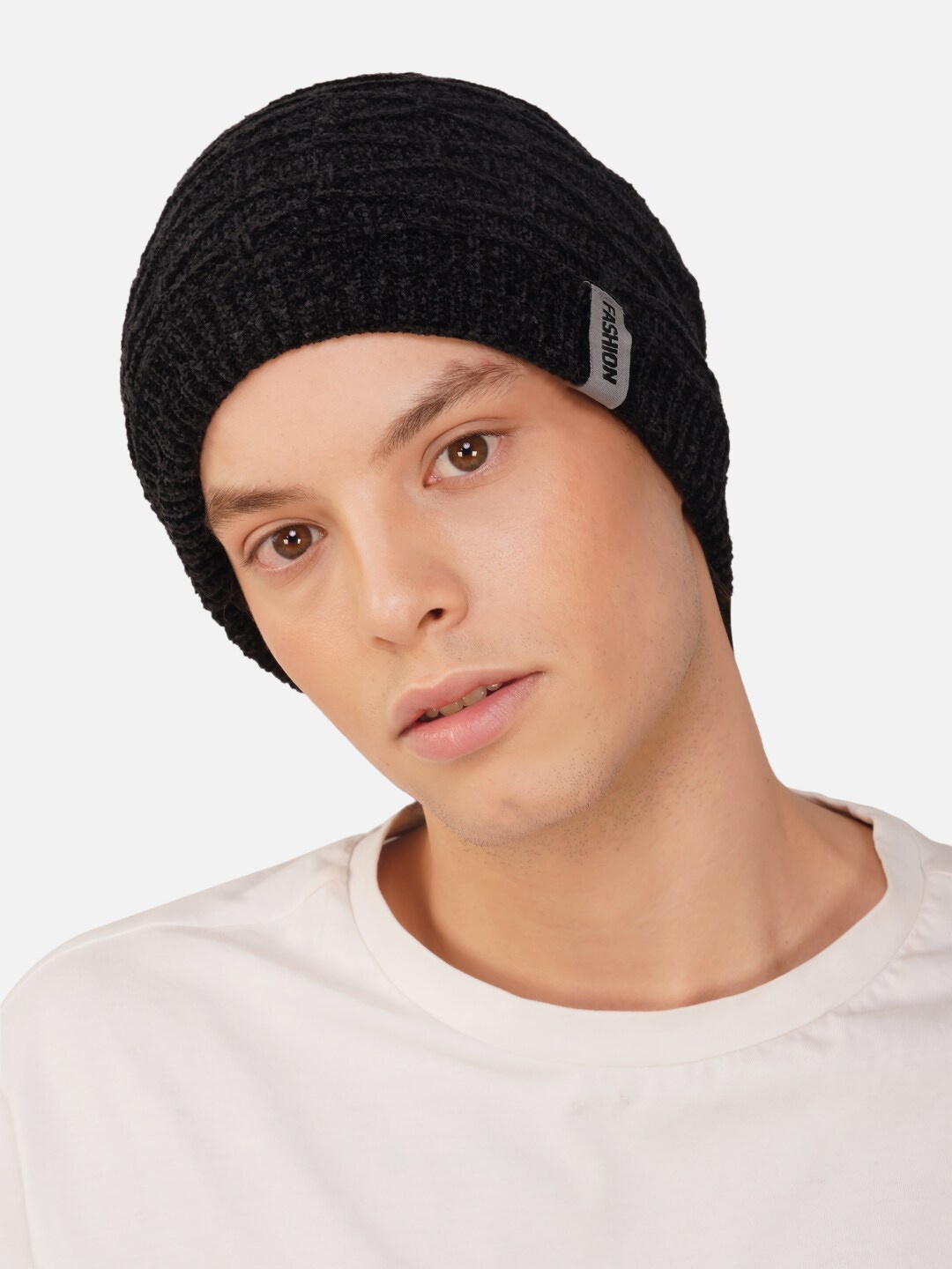 

iSWEVEN Unisex Self Design Woollen Beanie, Black