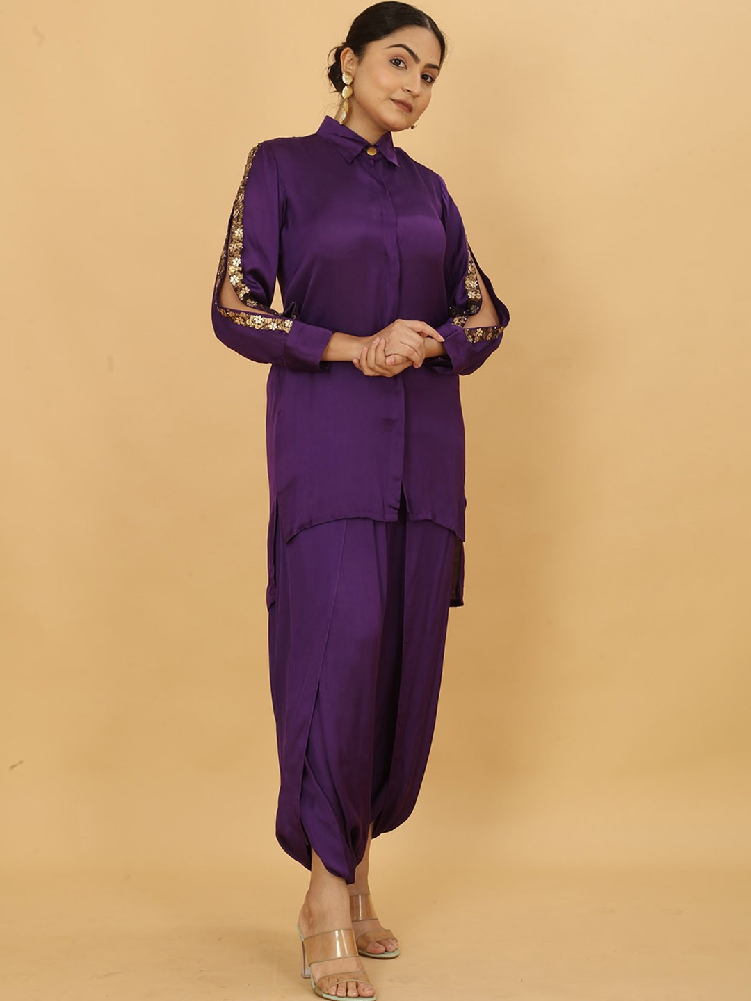 

POSHAAK BY RADHEE MANGUKIYA Sequinned Embellished Kurta with Dhoti Pants, Blue
