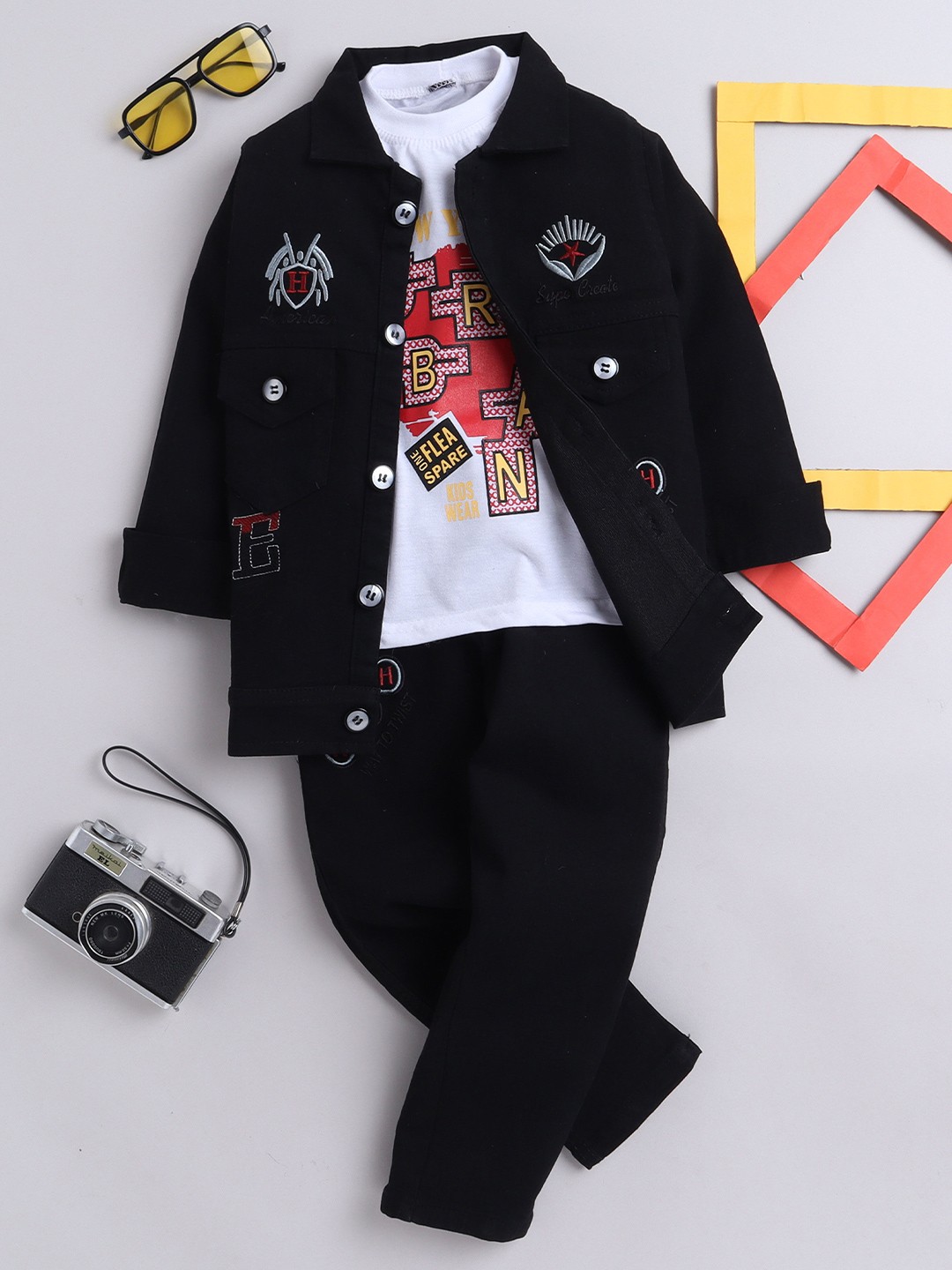 

BAESD Boys Graphic Printed T-shirt with Trousers & Coat, Black