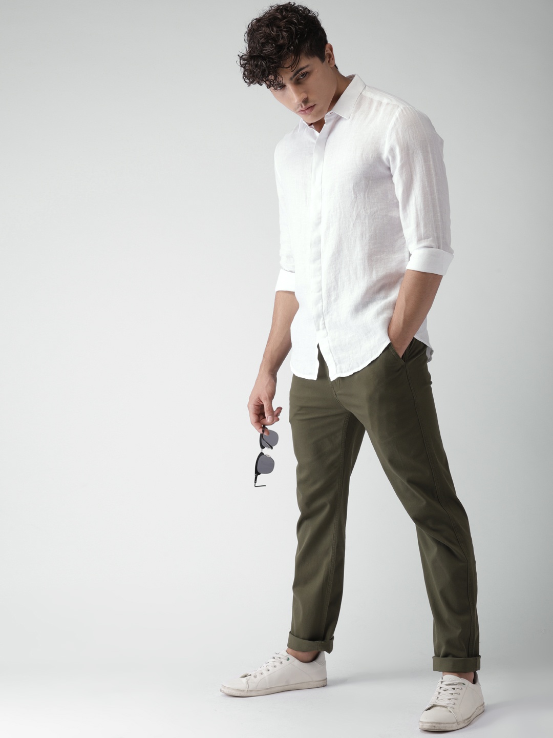 

Levis Men White Regular Fit Linen Solid Casual Shirt
