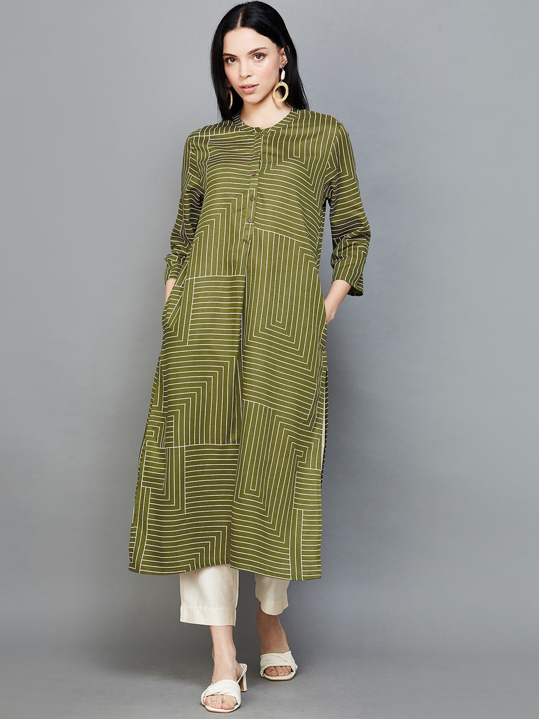 

Melange by Lifestyle Geometric Printed Straight Kurta, Olive