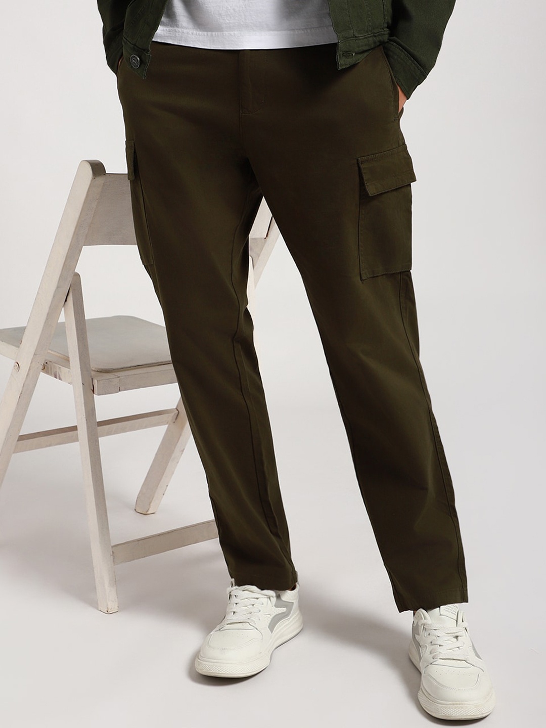 

Dennis Lingo Men Relaxed Cotton Slim Fit Cargos, Olive