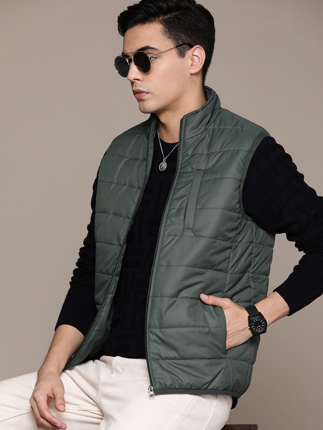 

Roadster Men Lightweight Puffer Jacket, Olive