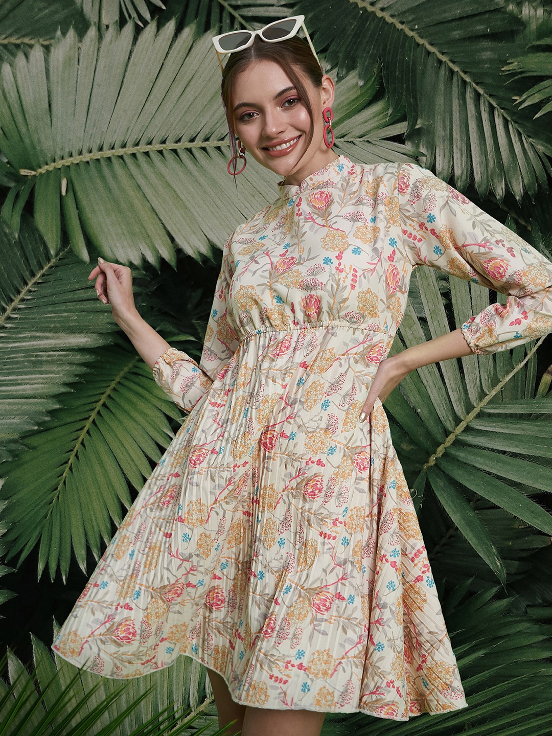 

DressBerry Beige Floral Printed Puff Sleeves Accordion Pleated Mini Empire Dress