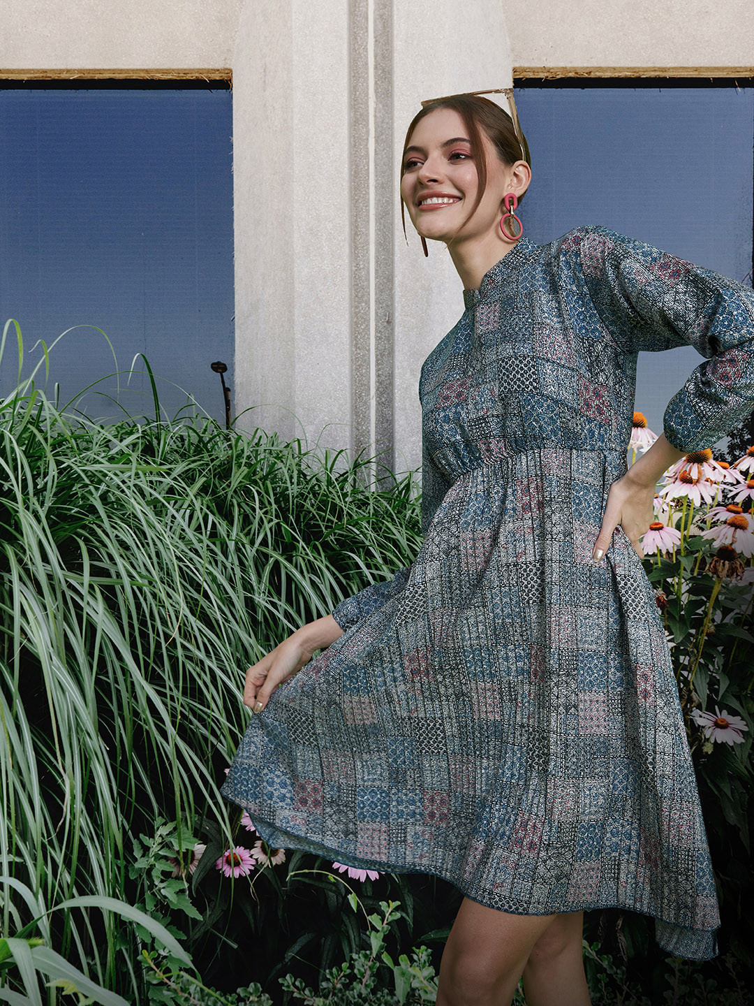 

DressBerry Navy Blue Ethnic Motifs Printed Puff Sleeve Accordion Pleated Fit & Flare Dress