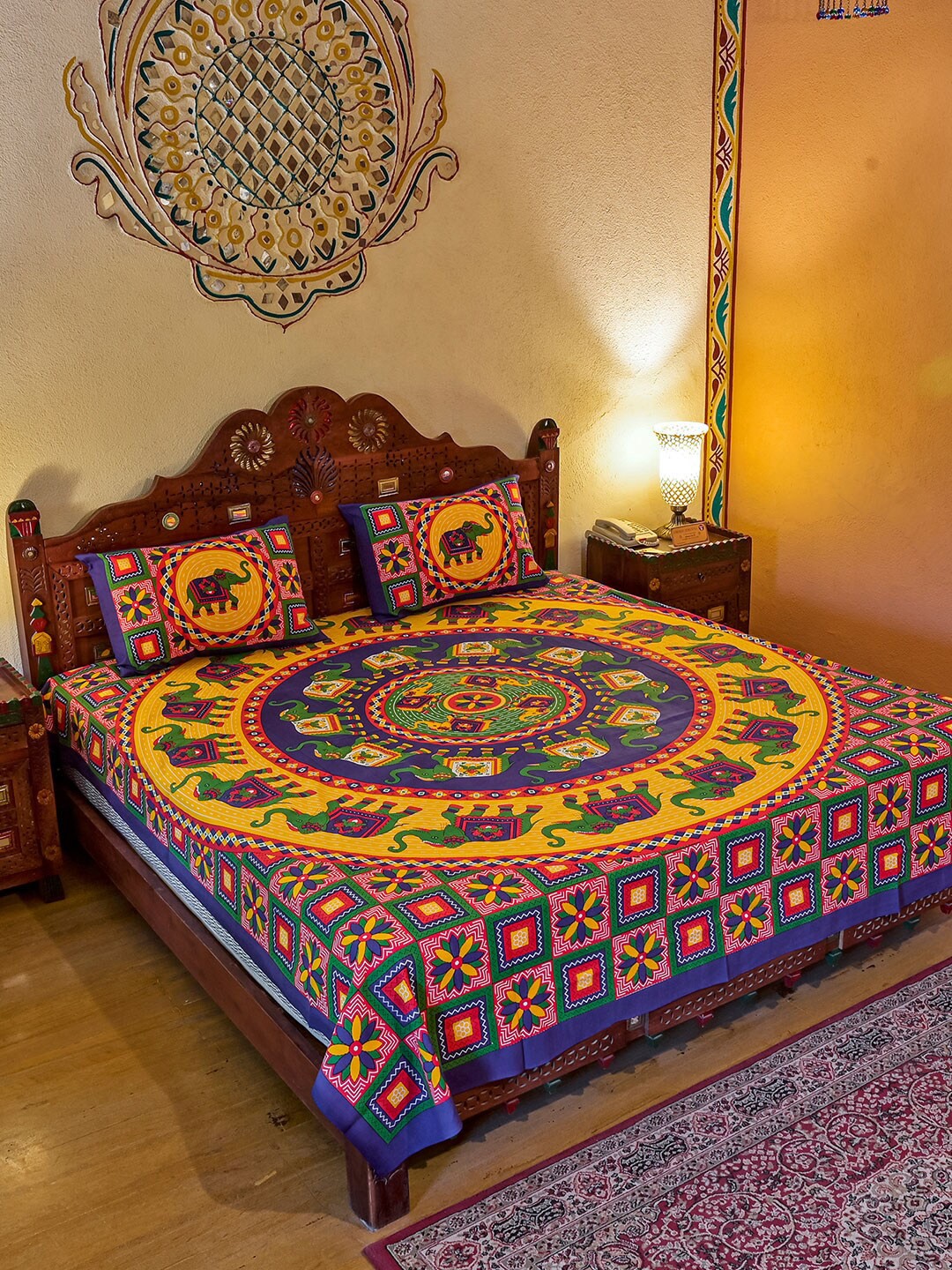 

Chokhi Dhani Kalagram Multicoloured Ethnic Motifs Queen Bedsheet with 2 Pillow Covers, Multi