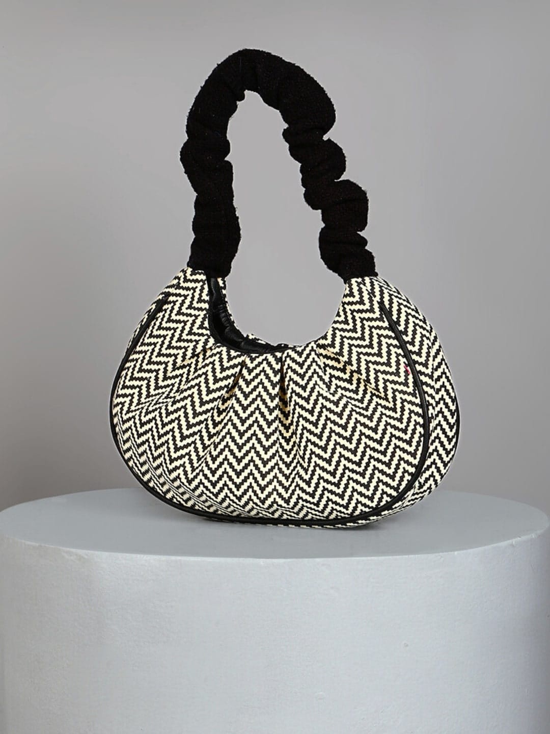 

DEEBACO Geometric Printed Half Moon Hobo Bag, Off white