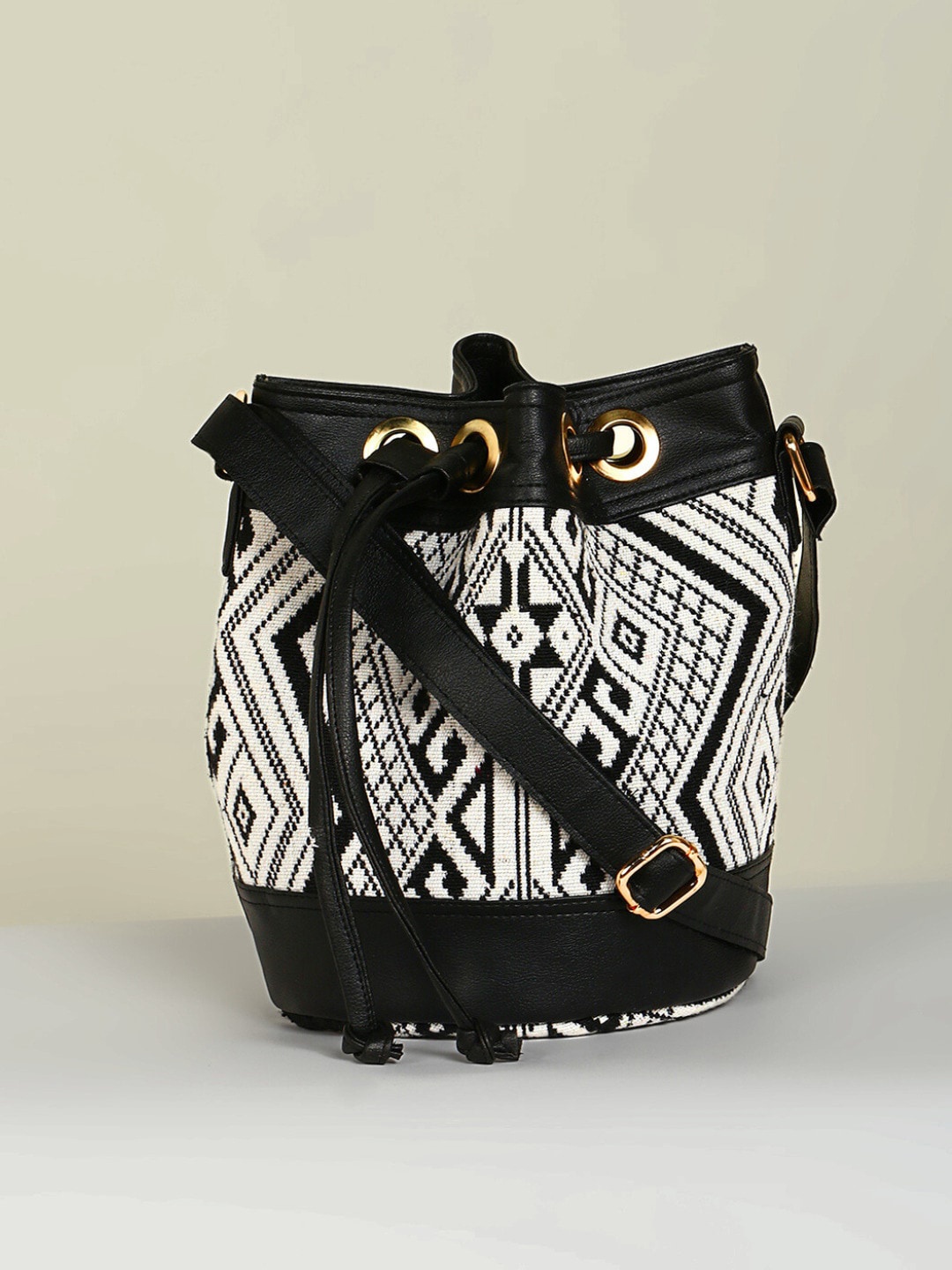 

DEEBACO Ethnic Motifs Printed Potli Sling Bag, Black